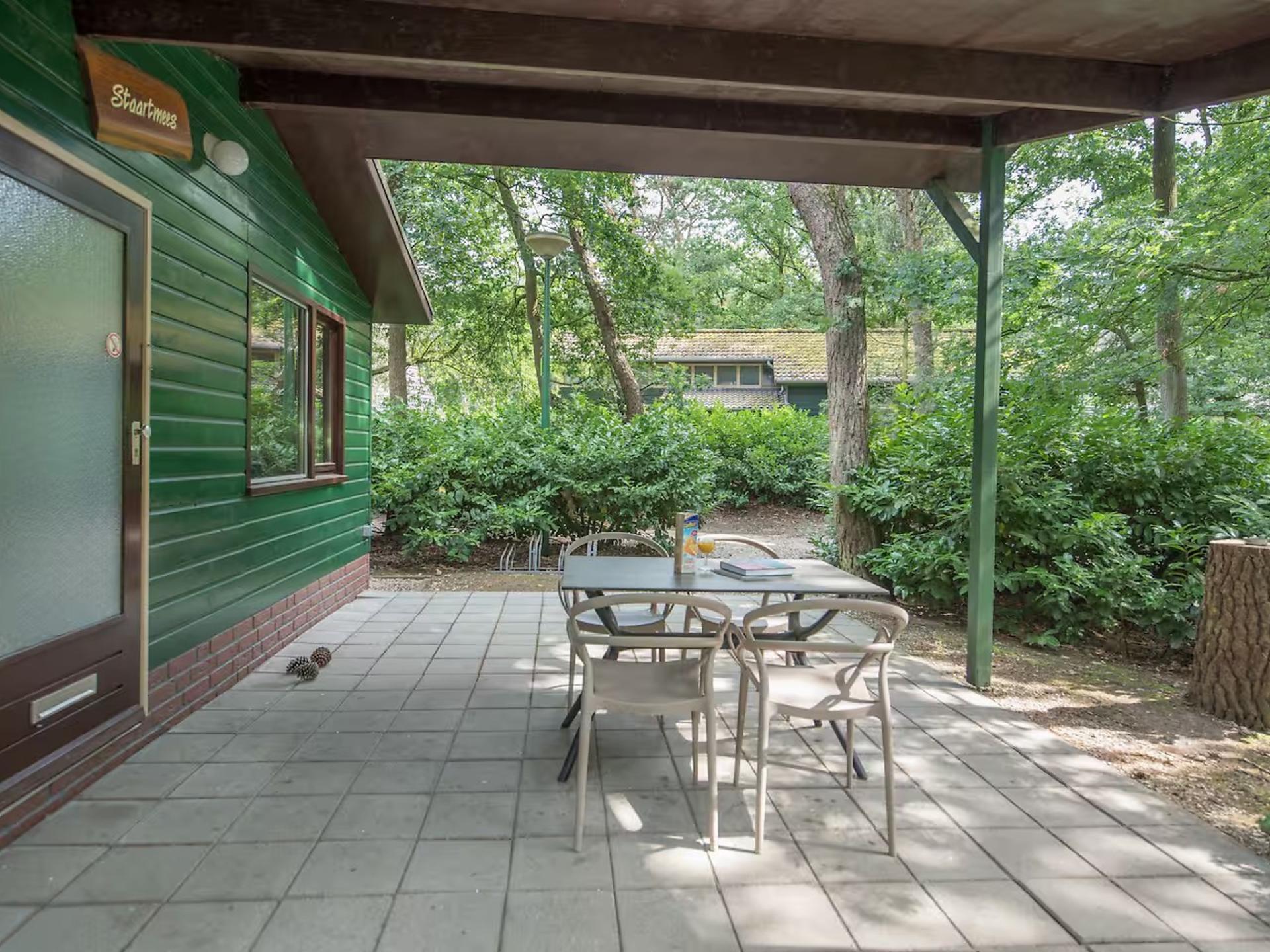 Vrijstaande bungalow De Wielewaal met overdekt terras in bosrijk Heesch - foto 10