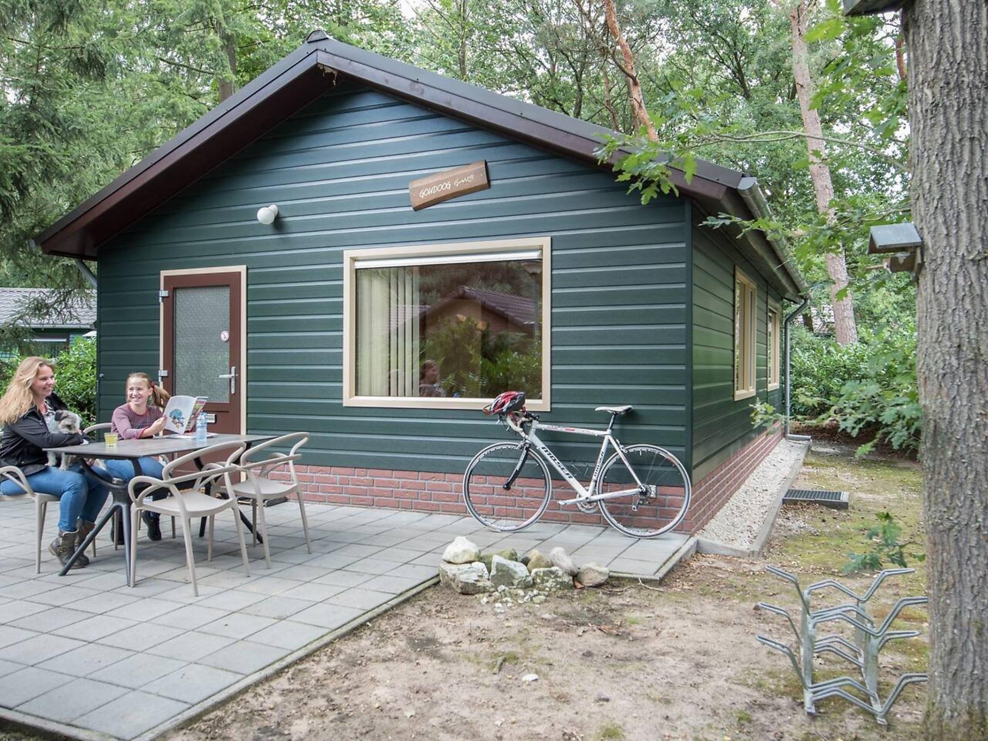Vrijstaande bungalow met bad en uitzicht op de vijver in Heesch - foto 5