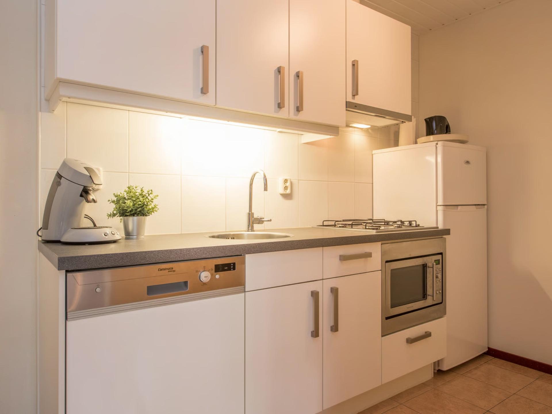 Knusse bungalow voor 2 in het groen van Heesch, dichtbij natuur en centrum - foto 8