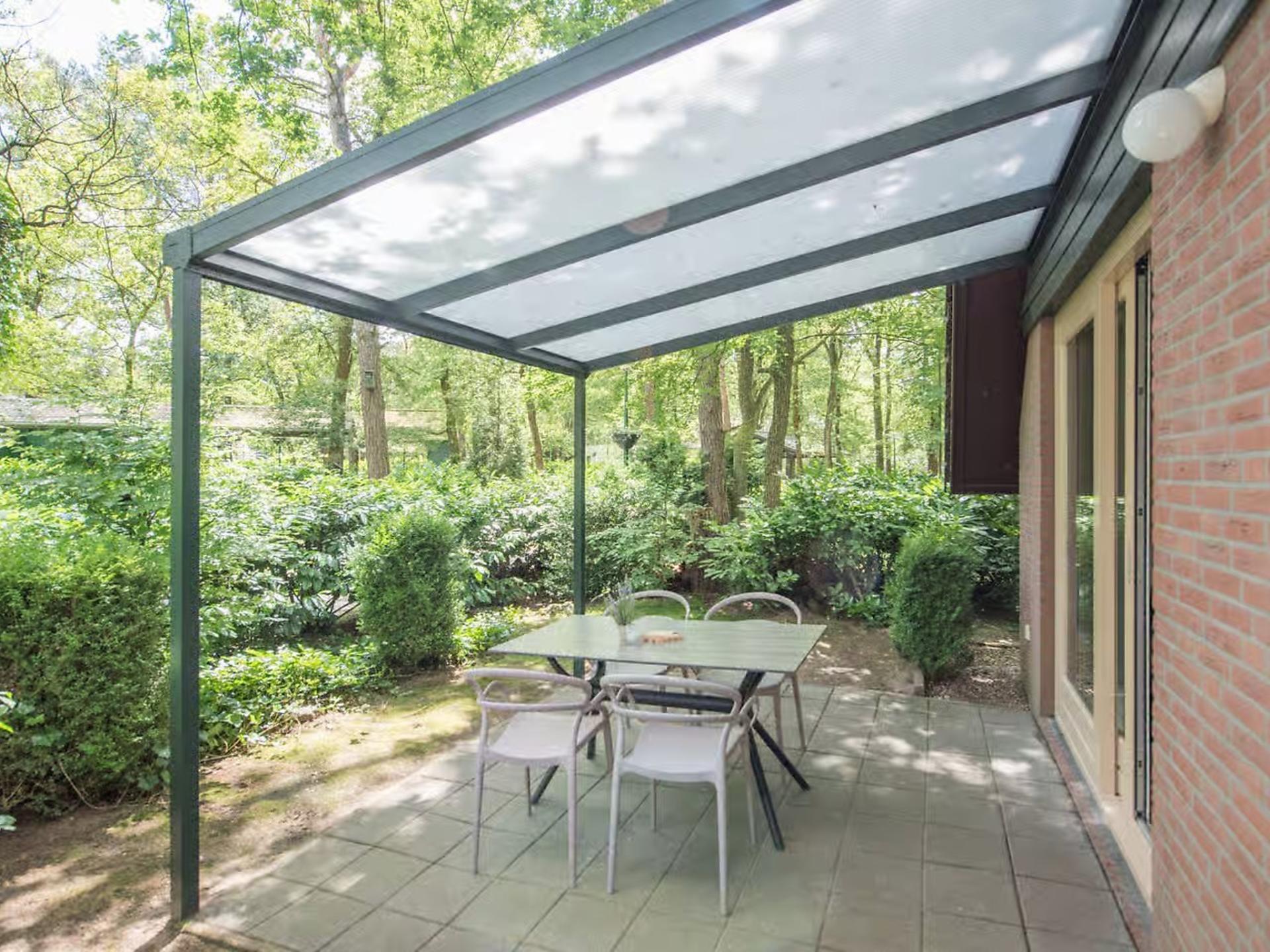 Vrijstaande Oeverzwaluw: luxe lodge aan de vijver in Heesch - foto 13