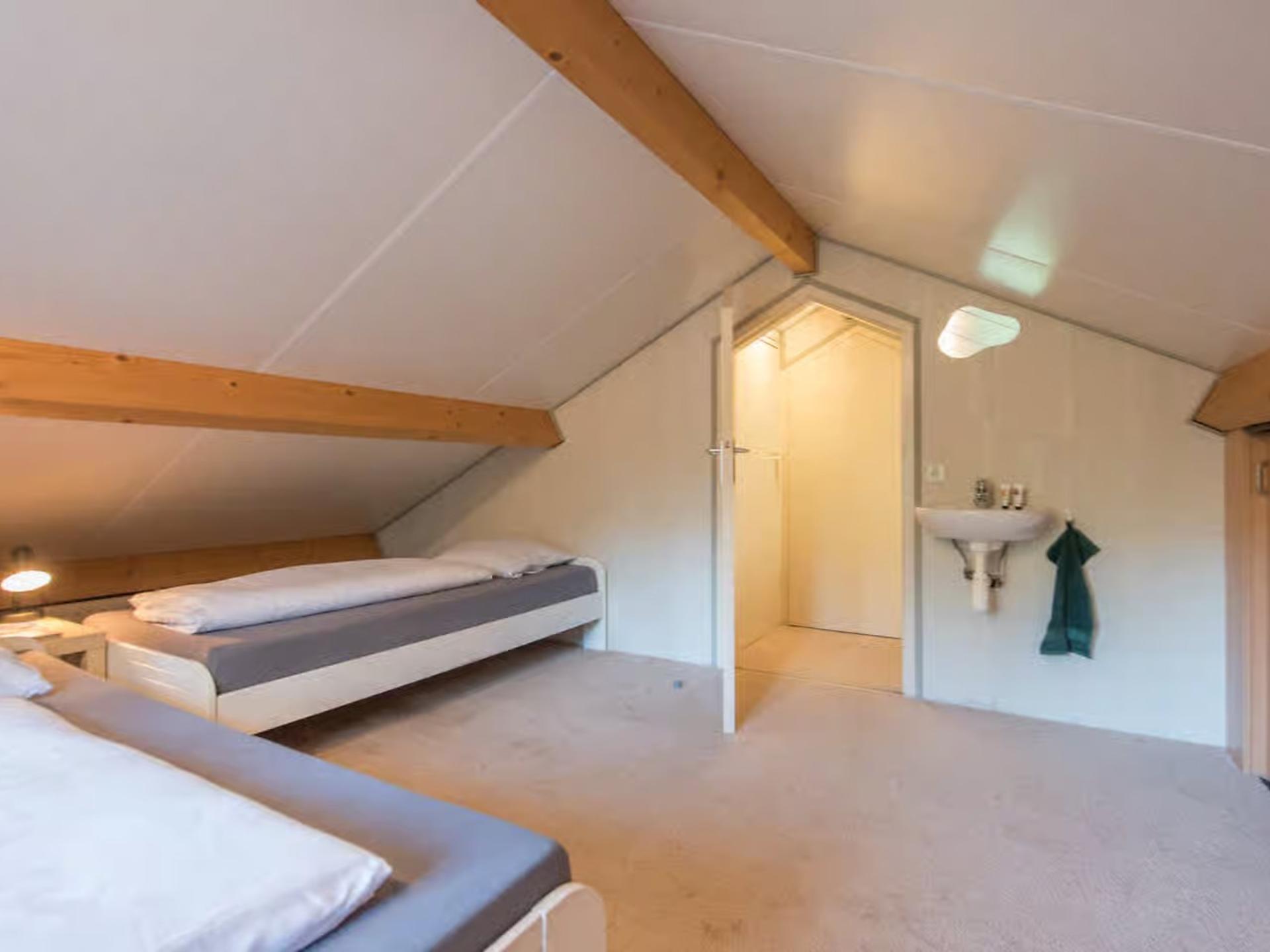 Luxe villa met ligbad en vrij uitzicht voor 4 in Heesch - foto 13