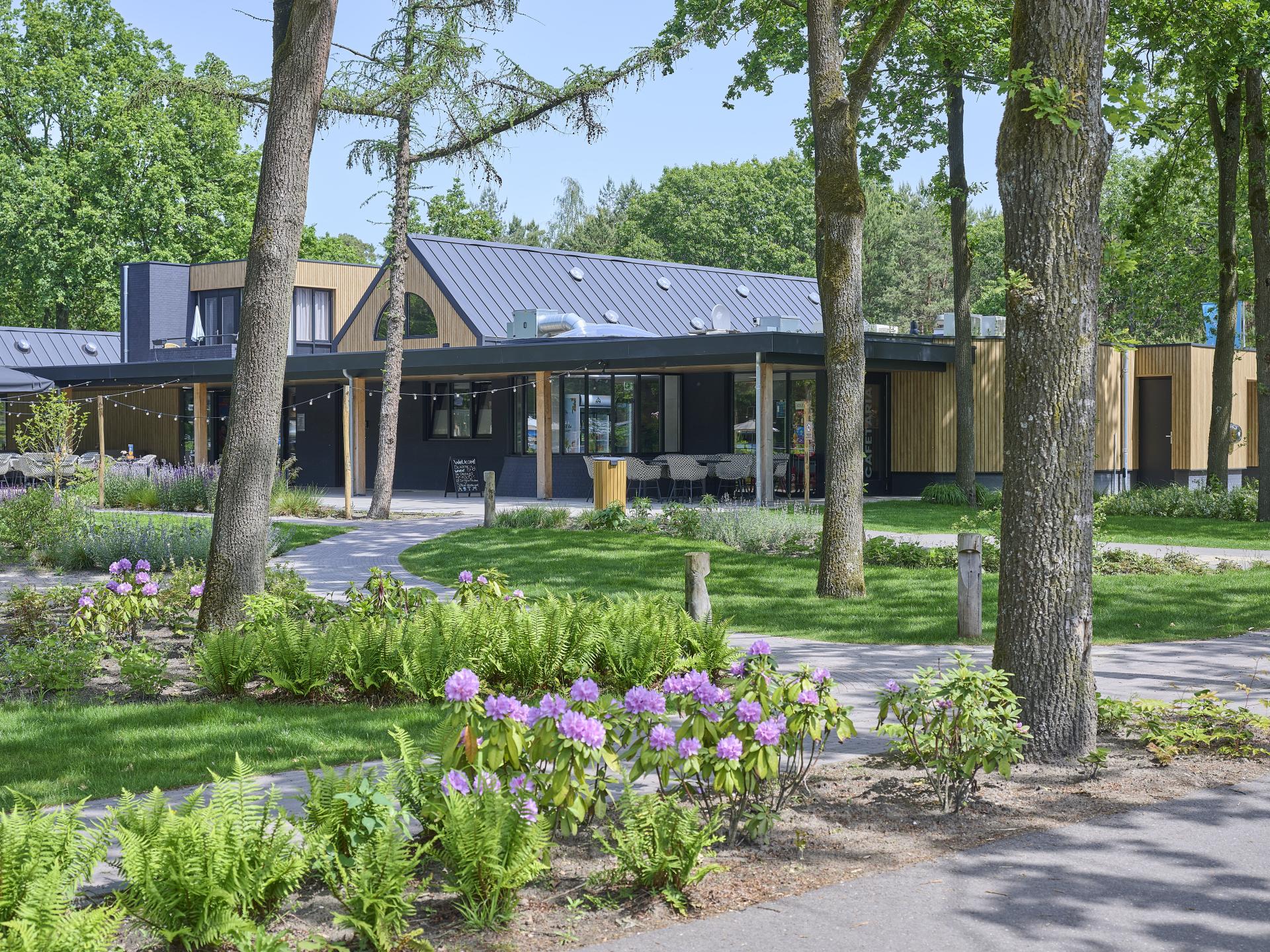 Vrijstaande bungalow op Resort de Brabantse Kempen met zwembad en bosrijke omgeving - foto 33