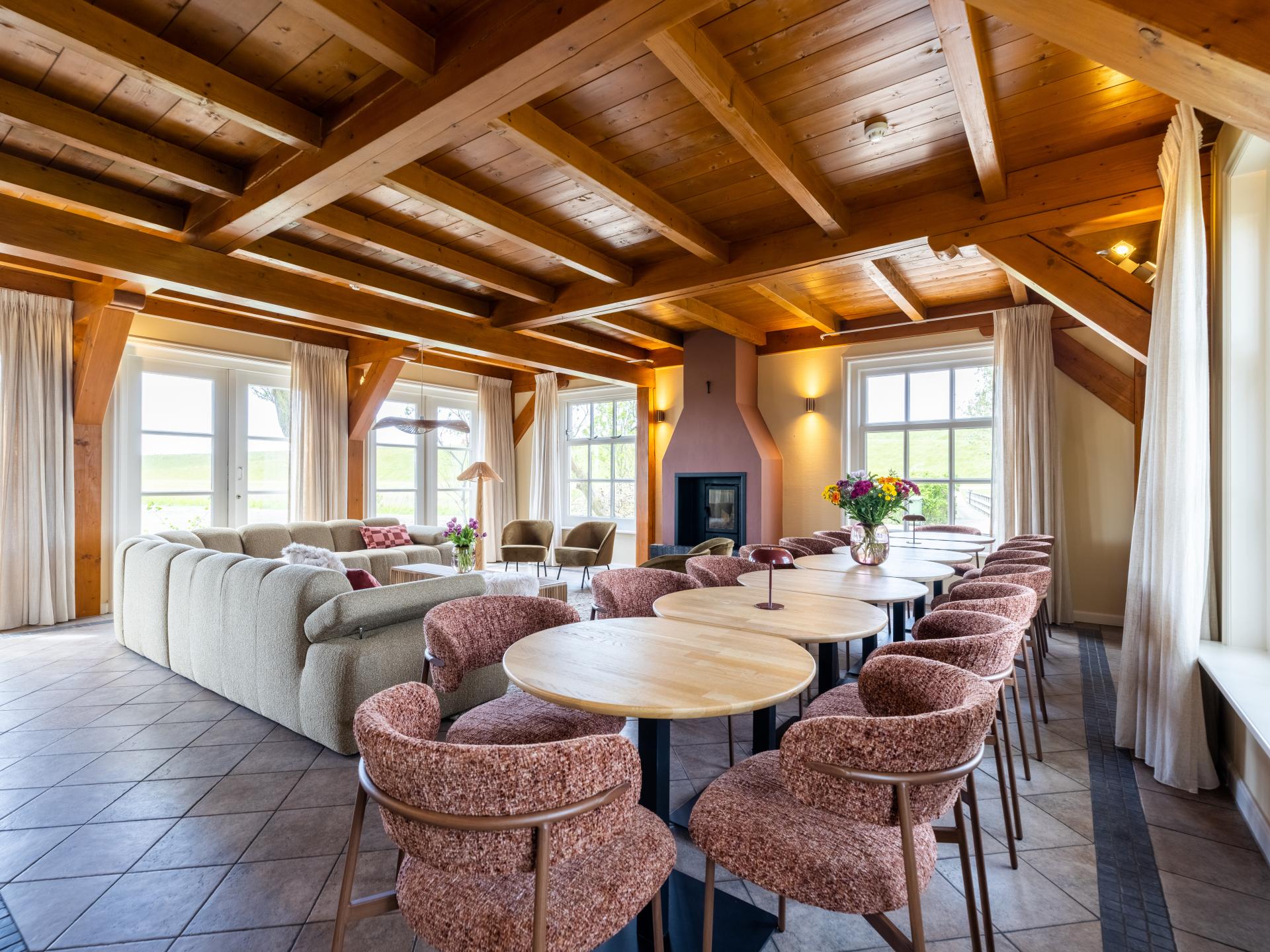Luxe groepsvilla De Sedyk: 16 pers, hottub, direct aan Waddenzee - foto 7