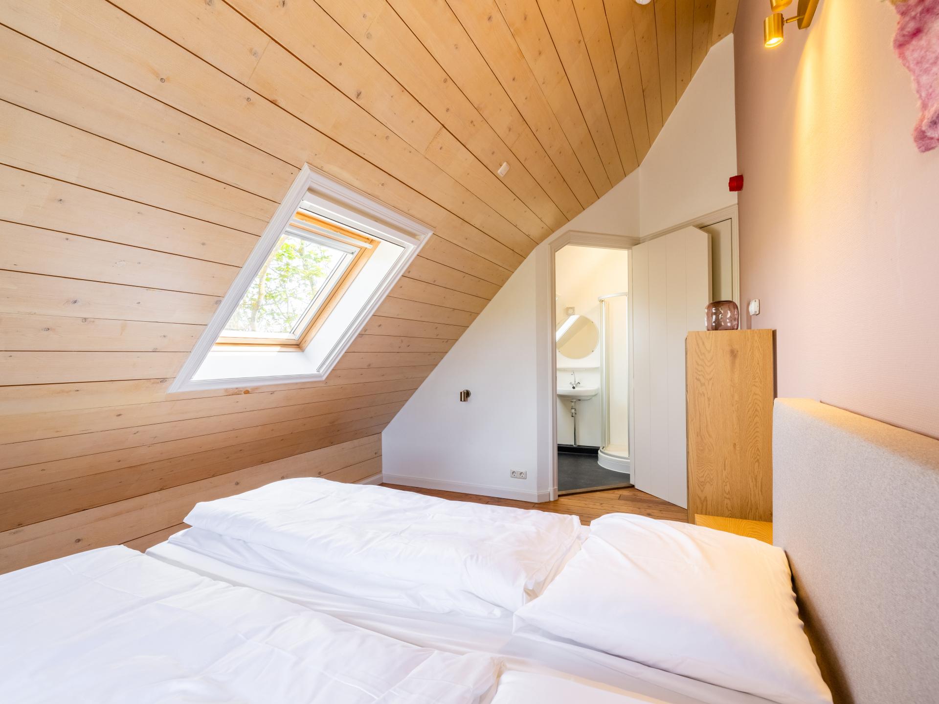 Luxe groepsvilla De Sedyk: 16 pers, hottub, direct aan Waddenzee - foto 21