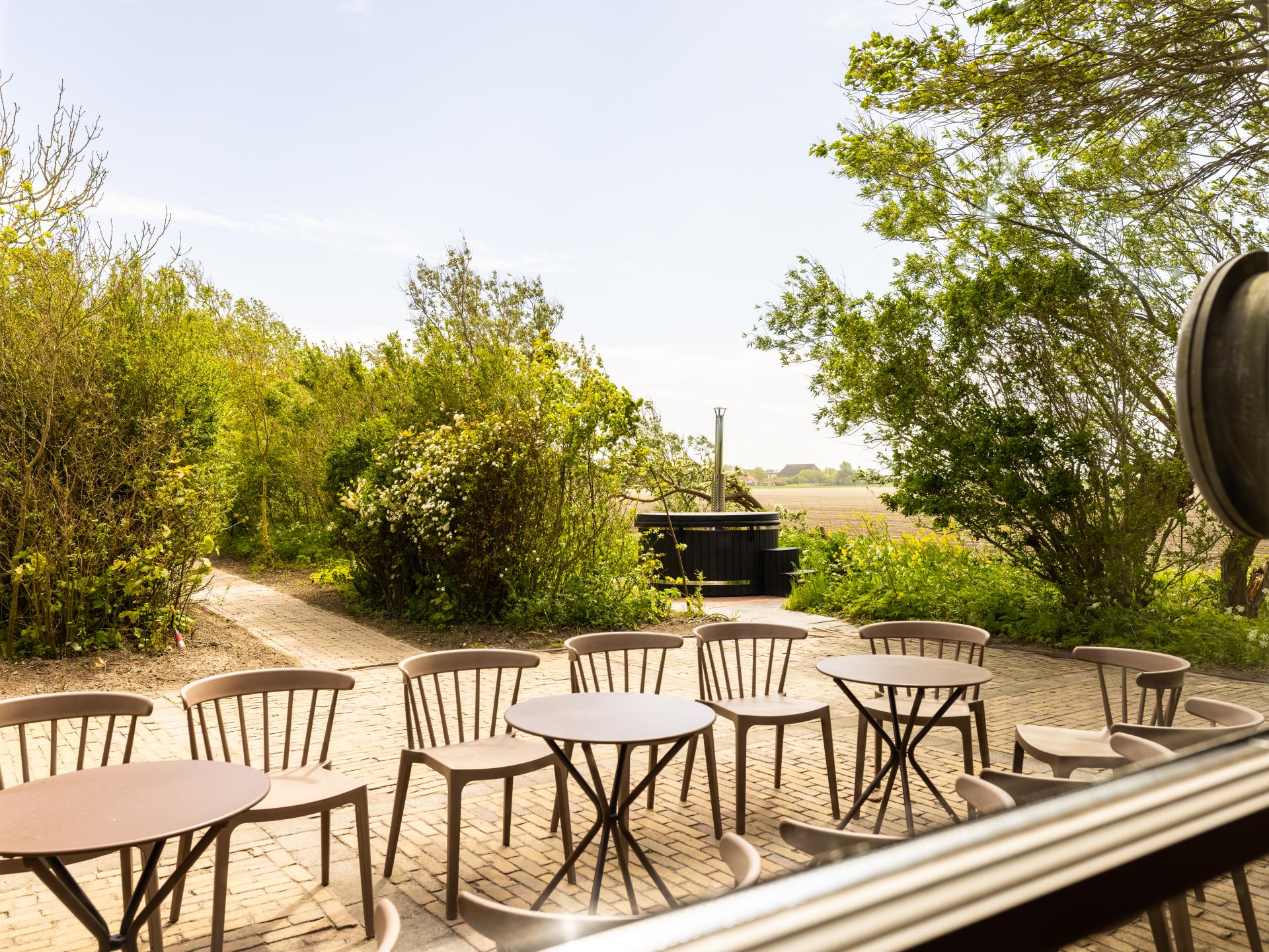 Luxe groepsvilla De Sedyk: 16 pers, hottub, direct aan Waddenzee - foto 42