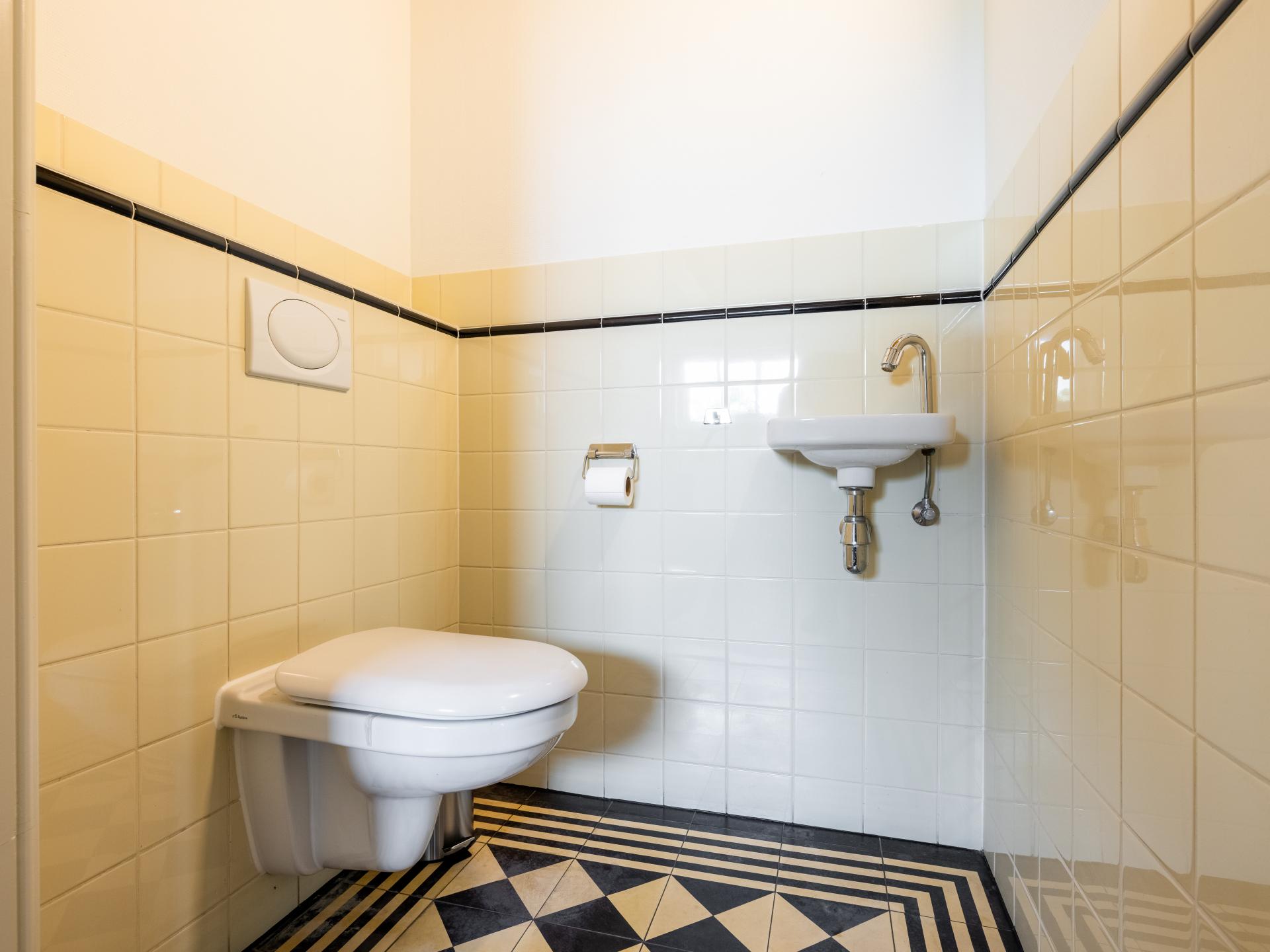 Luxe groepsvilla De Sedyk: 16 pers, hottub, direct aan Waddenzee - foto 31