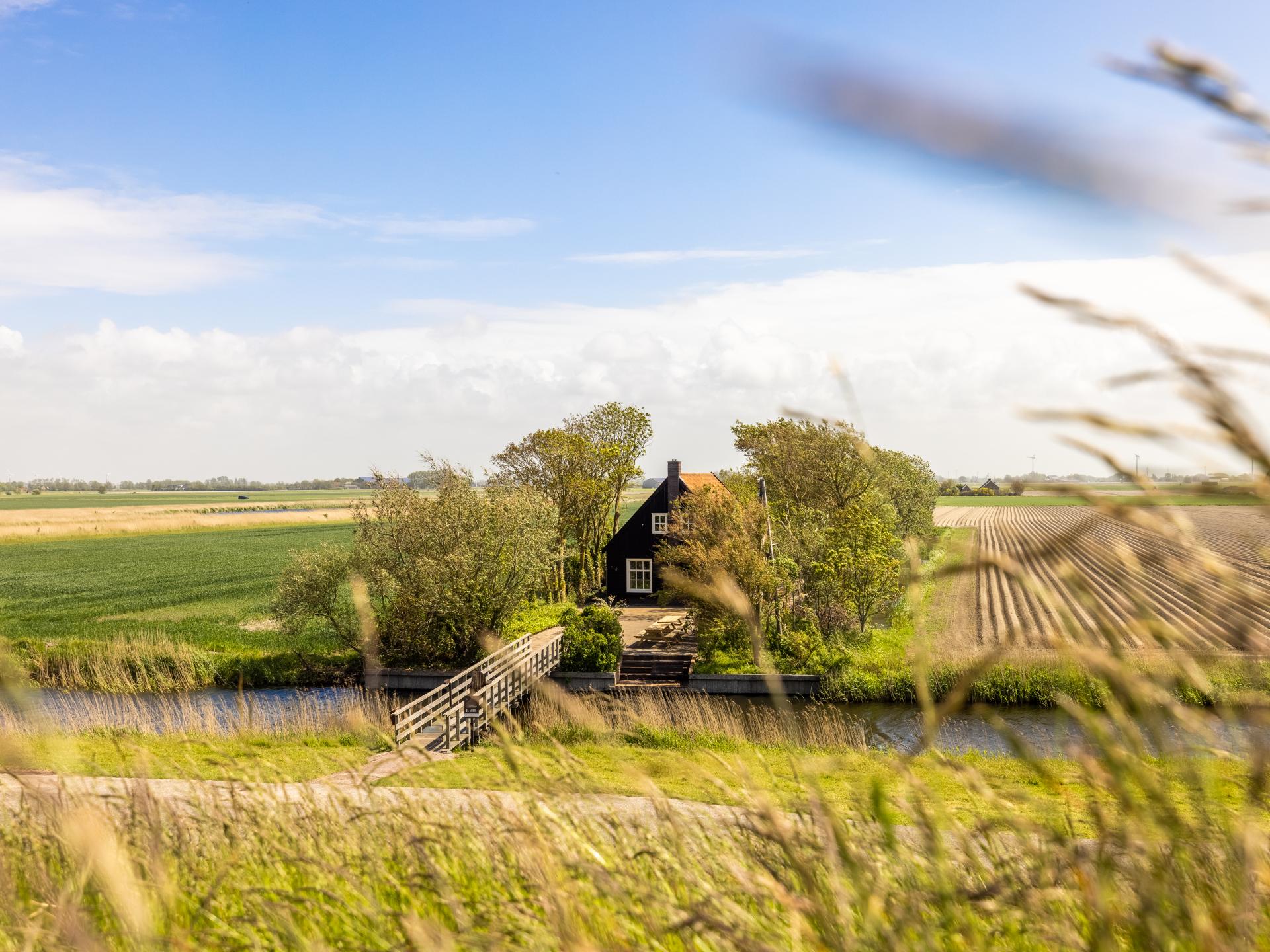 Luxe groepsvilla De Sedyk: 16 pers, hottub, direct aan Waddenzee - foto 47