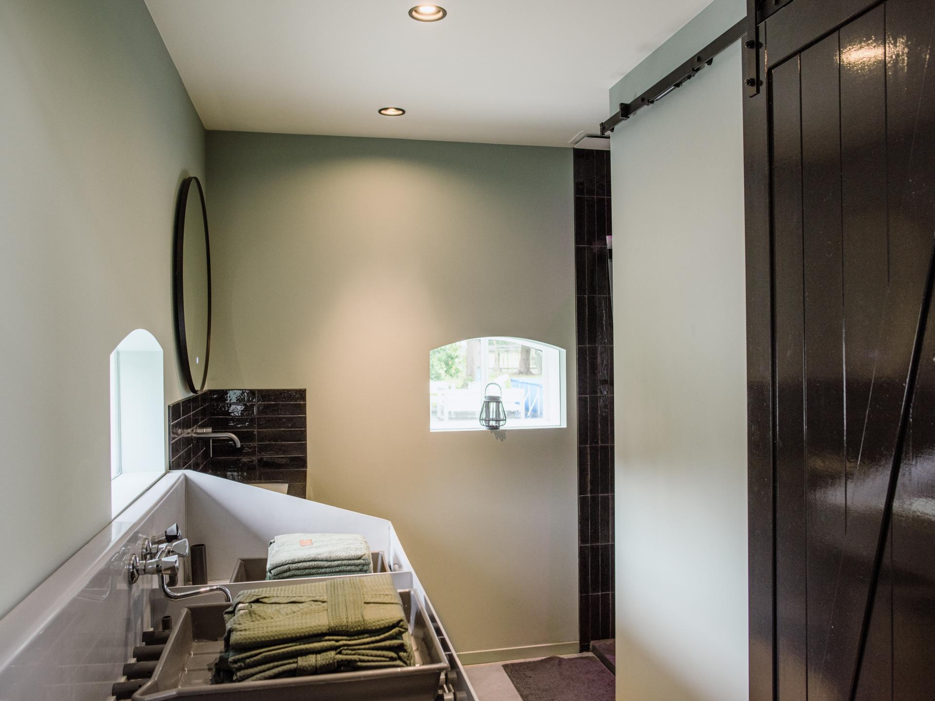 Drie sfeervolle vakantiewoningen met sauna en hottub op rustig Twents erf - foto 33