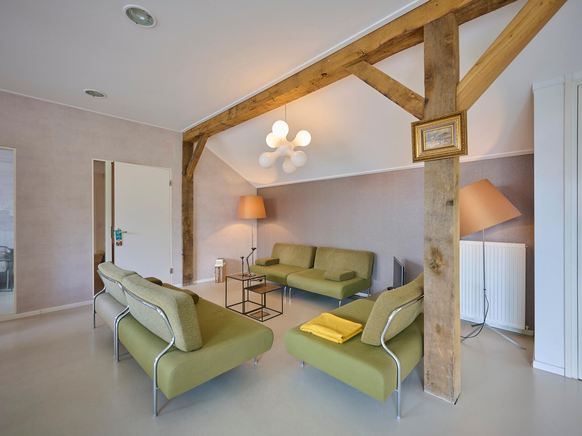 Drie sfeervolle vakantiewoningen met sauna en hottub op rustig Twents erf - foto 9