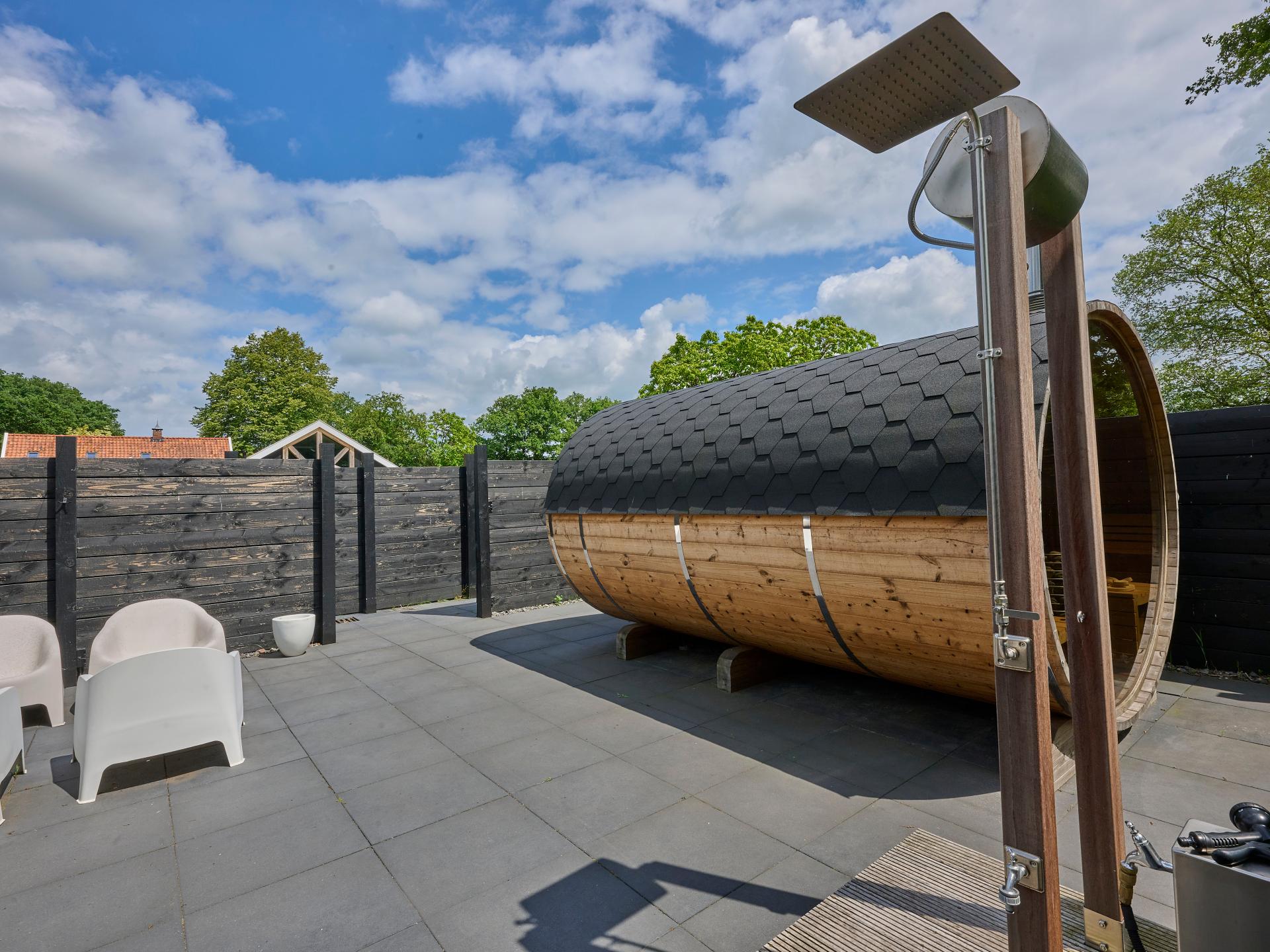 Drie sfeervolle vakantiewoningen met sauna en hottub op rustig Twents erf - foto 37