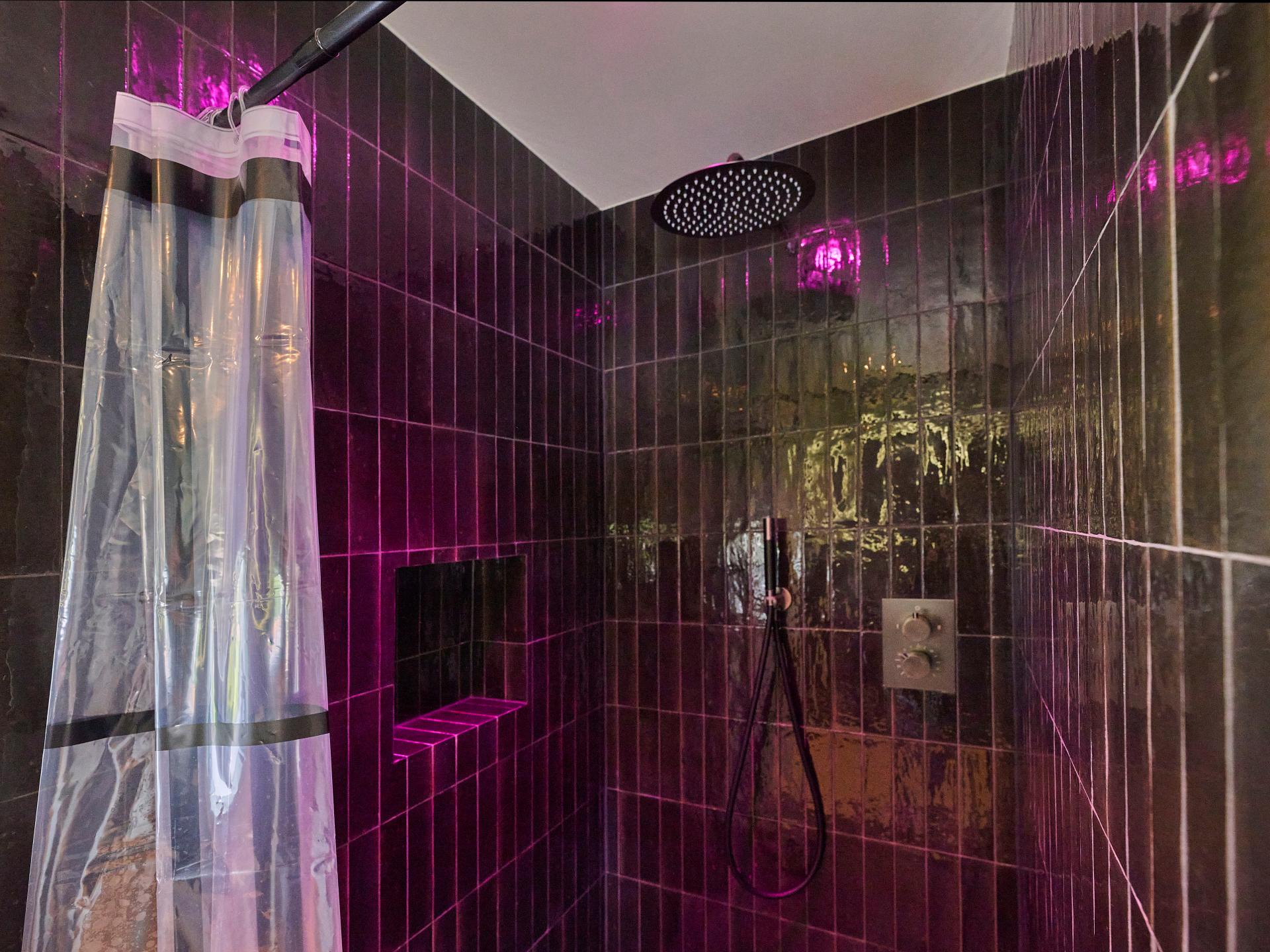 Drie sfeervolle vakantiewoningen met sauna en hottub op rustig Twents erf - foto 34