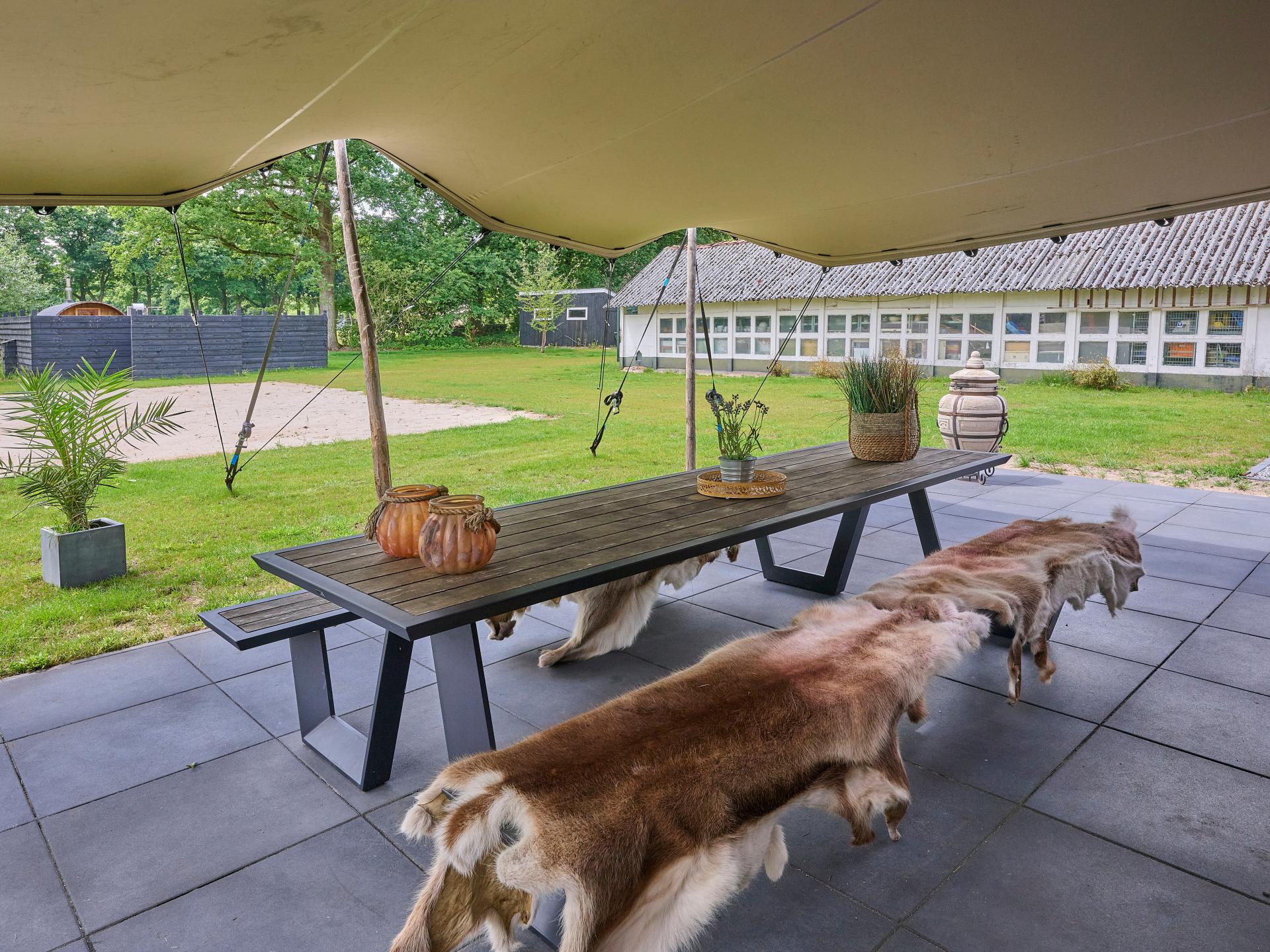 Drie sfeervolle vakantiewoningen met sauna en hottub op rustig Twents erf - foto 40