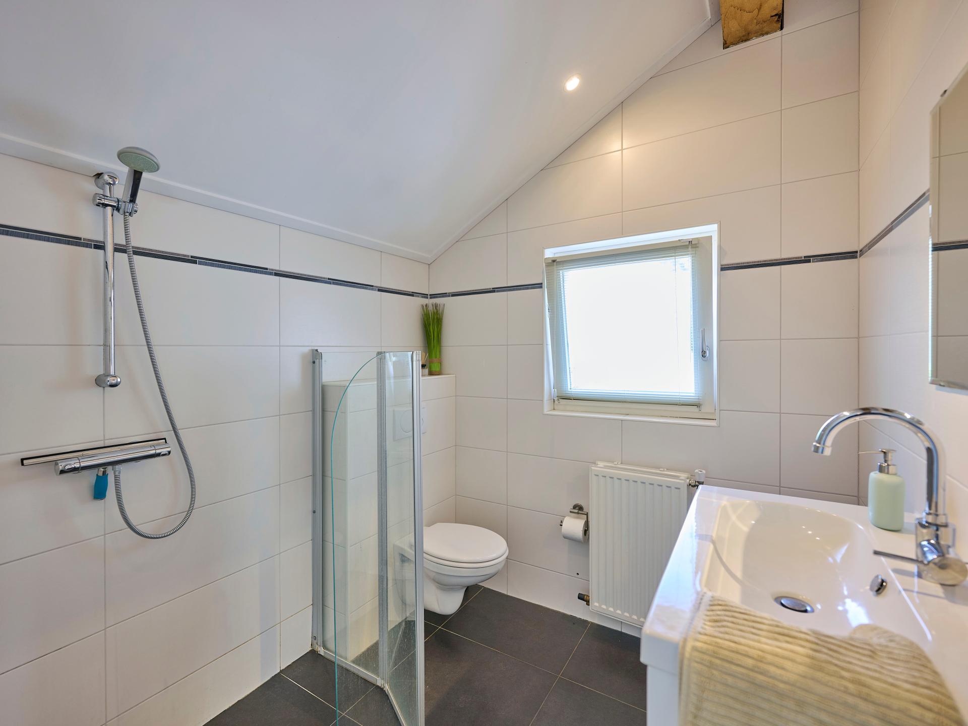 Drie sfeervolle vakantiewoningen met sauna en hottub op rustig Twents erf - foto 11