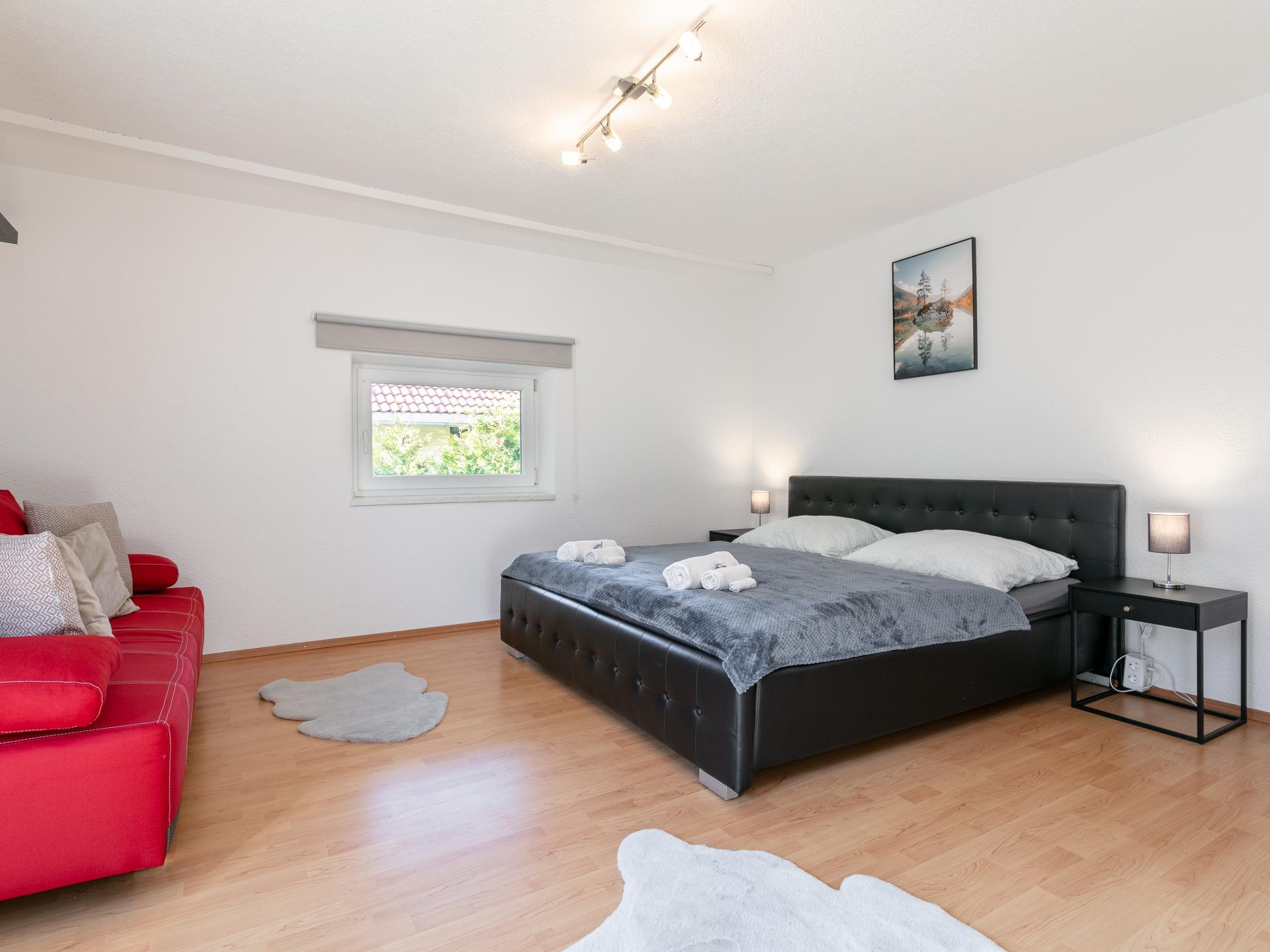 Ruim hondvriendelijk appartement met omheinde tuin in Radfeld - foto 13