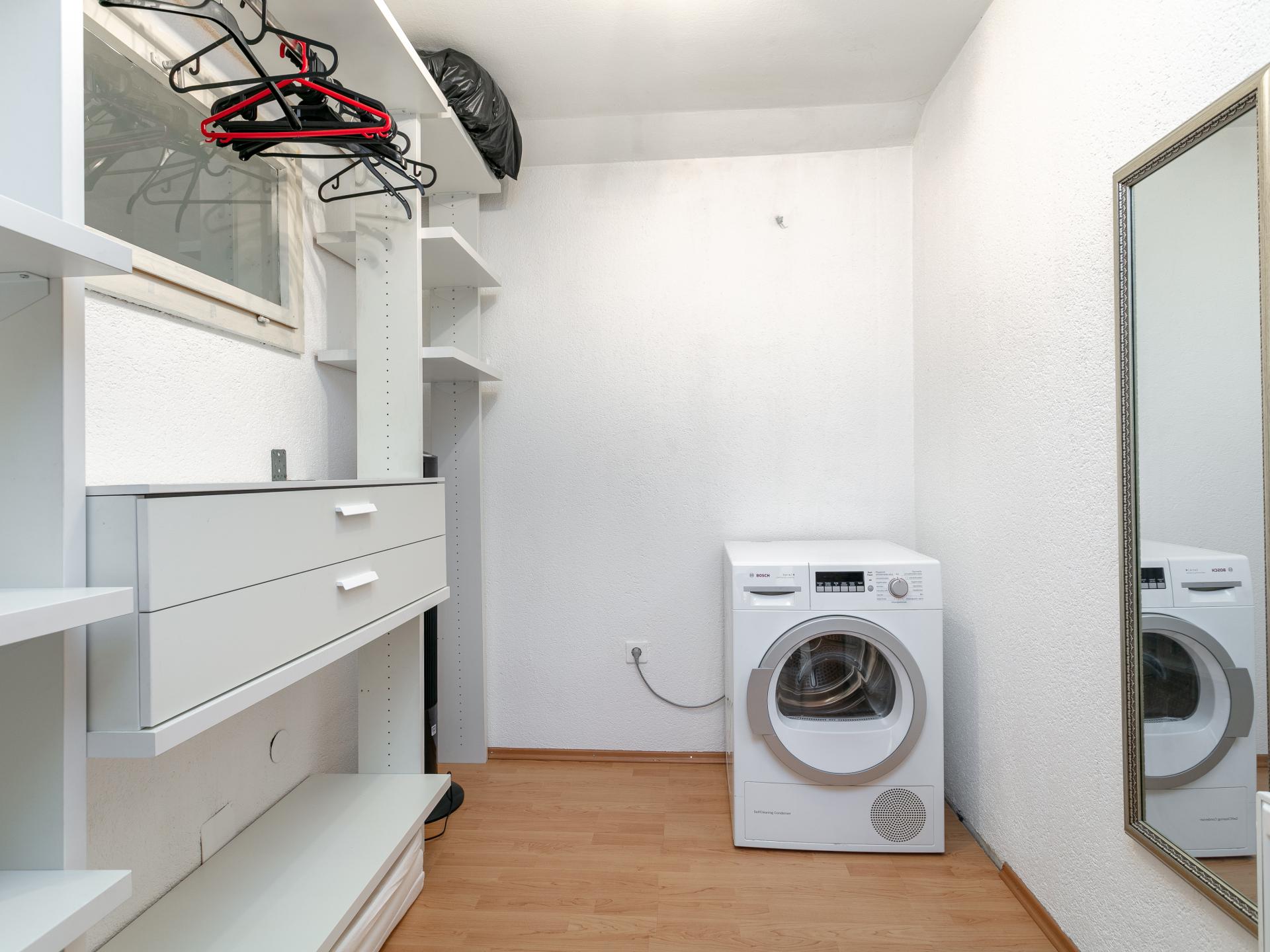 Ruim hondvriendelijk appartement met omheinde tuin in Radfeld - foto 24