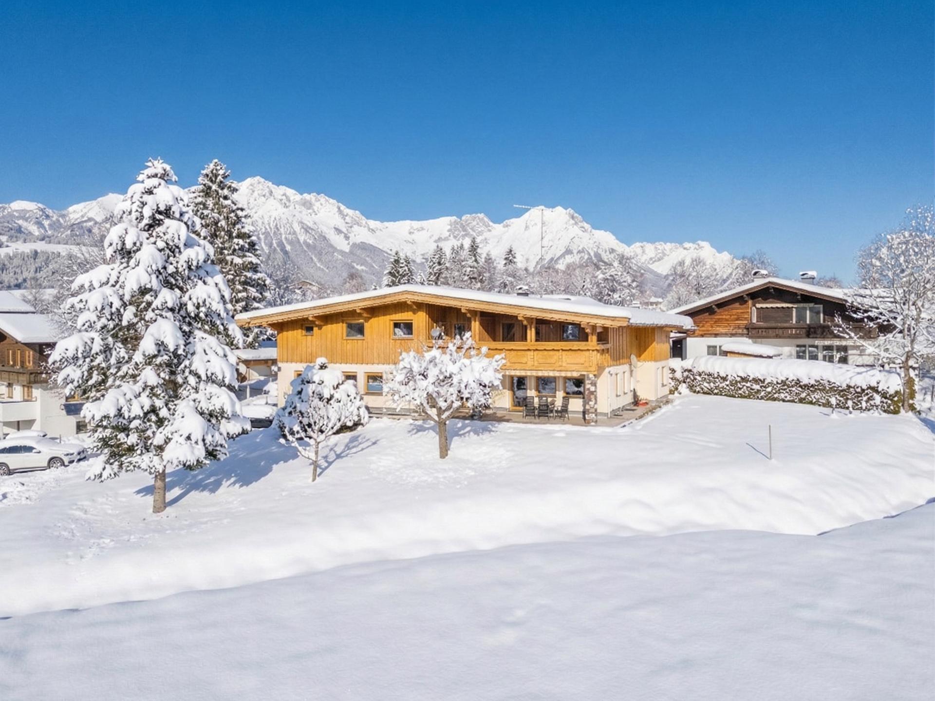 Knus Tiroler appartement in Söll, 270m van de skipiste - foto 18