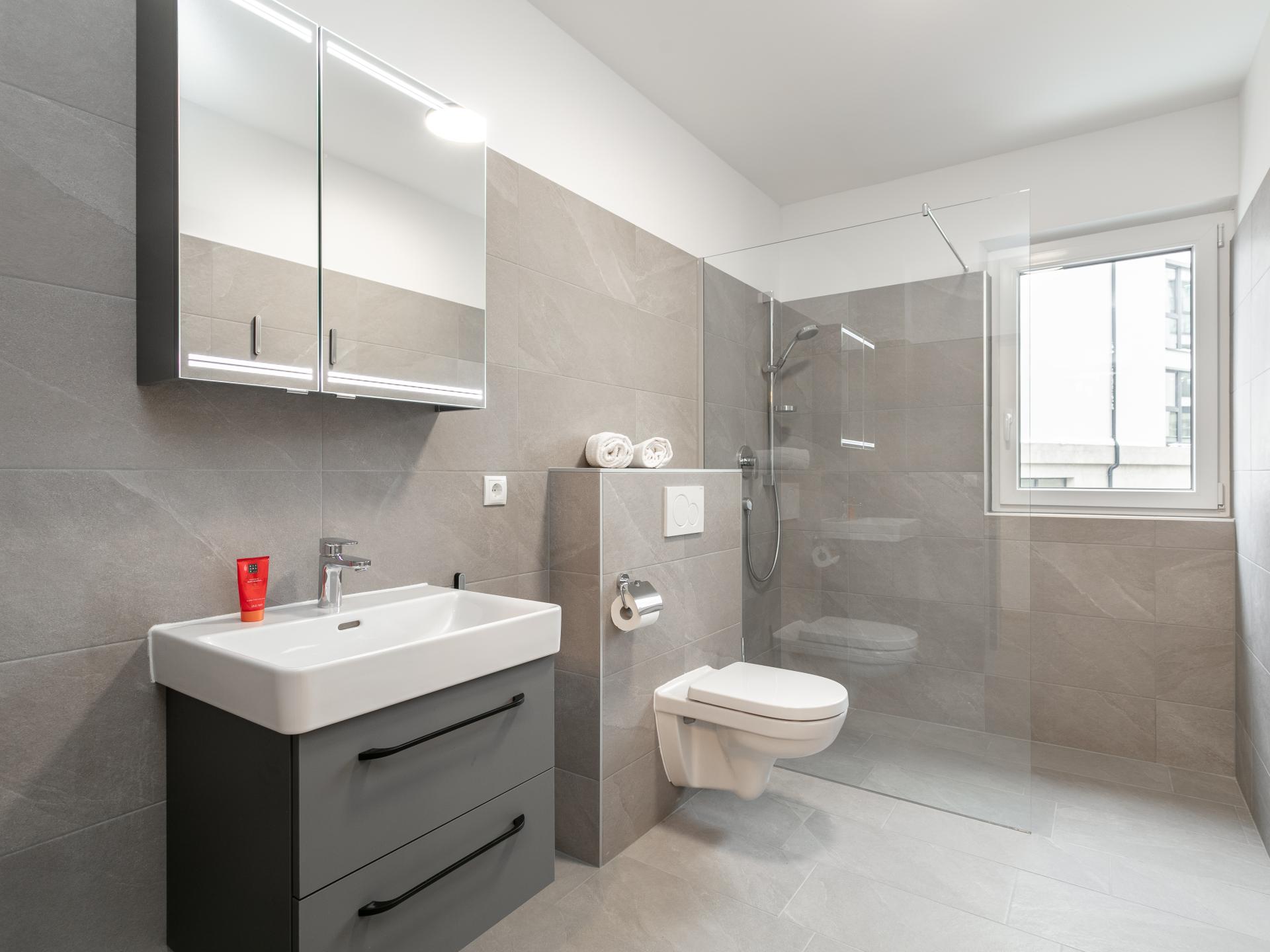 Stijlvol appartement in hartje Jenbach, op 900m van de skilift - foto 13