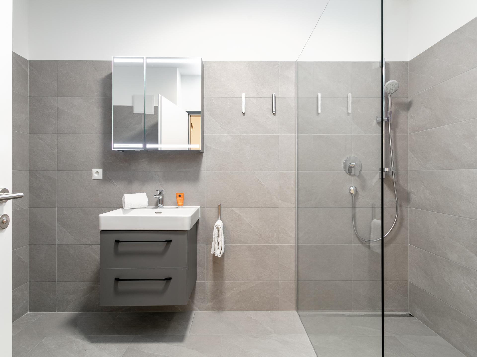 Stijlvol appartement in hartje Jenbach, vlakbij trein, Achensee & Zillertal - foto 16