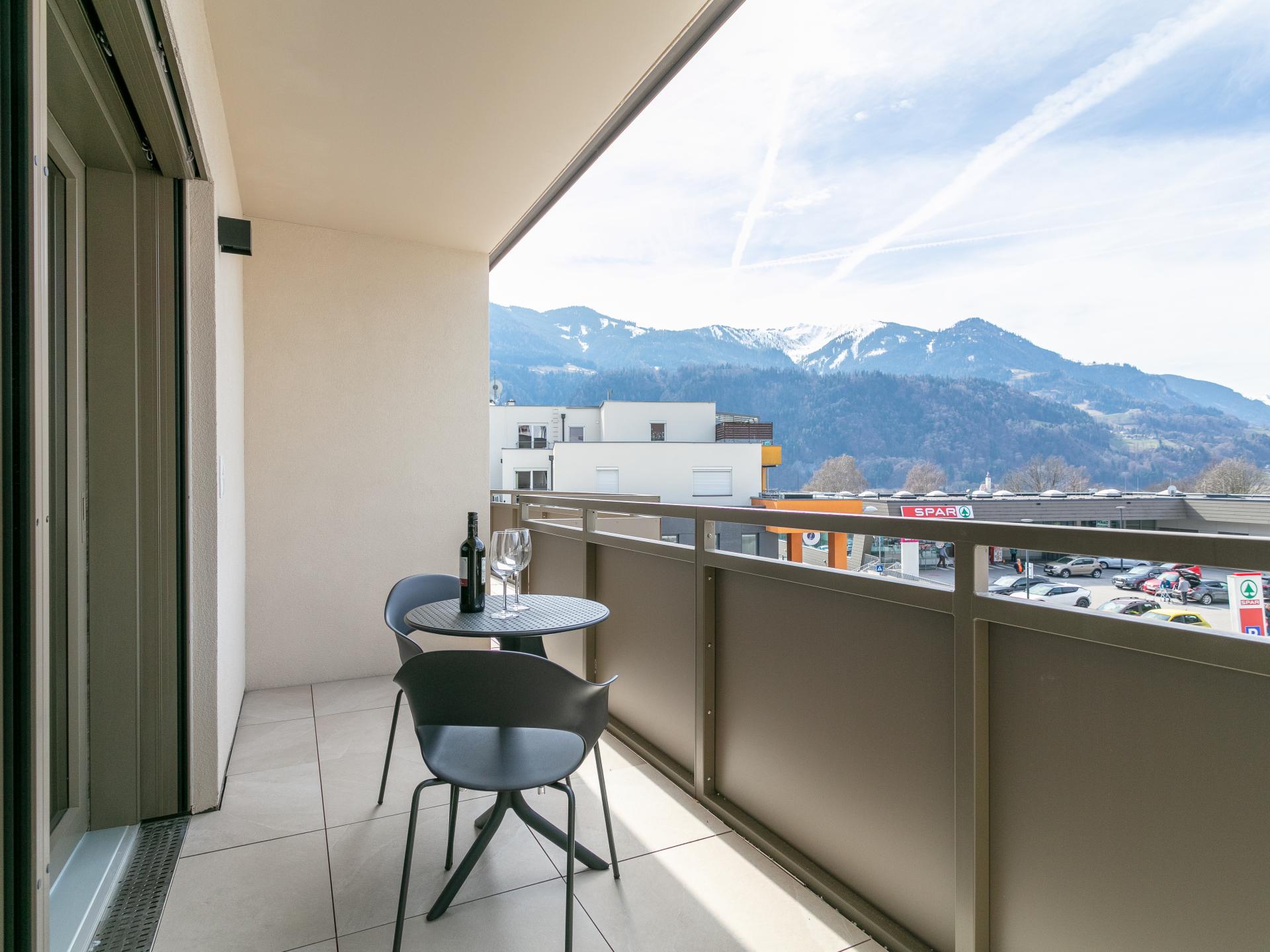 Smaakvol appartement in centrum Jenbach met balkon, vlakbij treinstation - foto 18