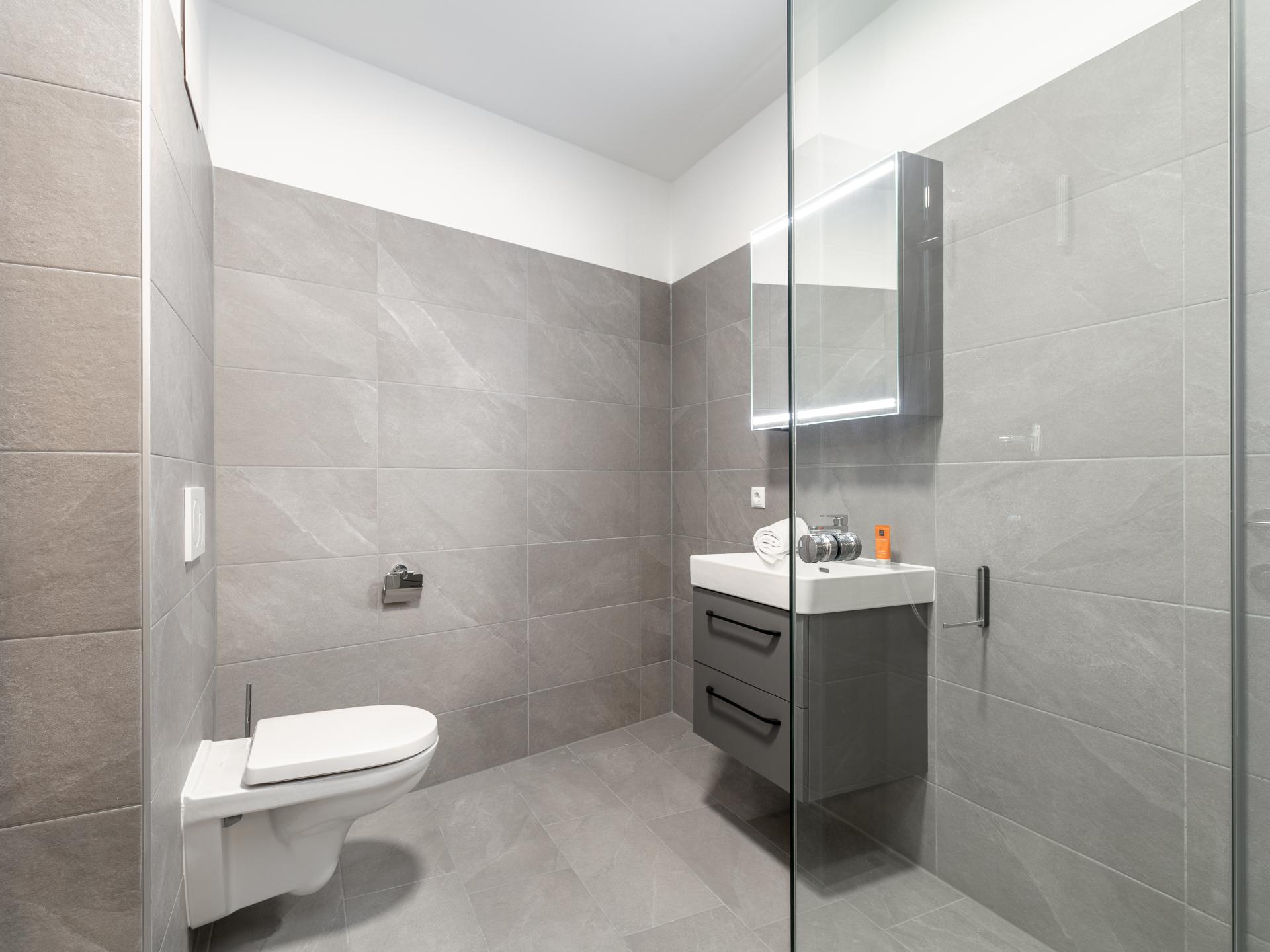 Stijlvol appartement in Jenbach, vlakbij centrum en op 900m van de skilift - foto 14