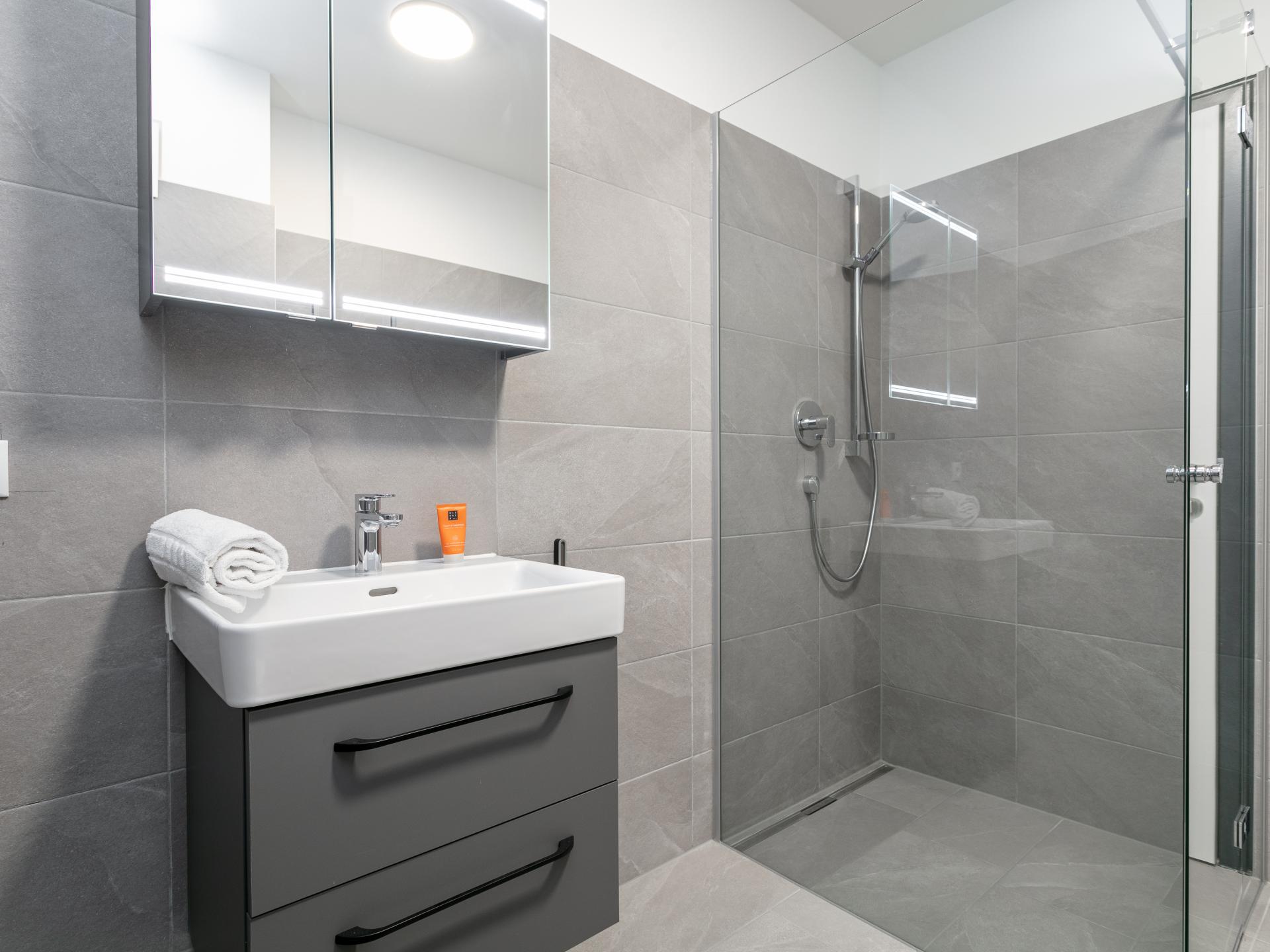 Stijlvol appartement in Jenbach, vlakbij centrum en op 900m van de skilift - foto 6
