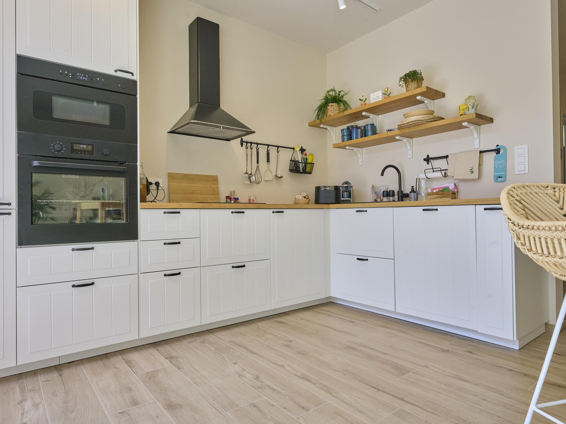 Luxe vrijstaand vakantiehuis voor 10 personen met jacuzzi & sauna in Riemst - foto 8