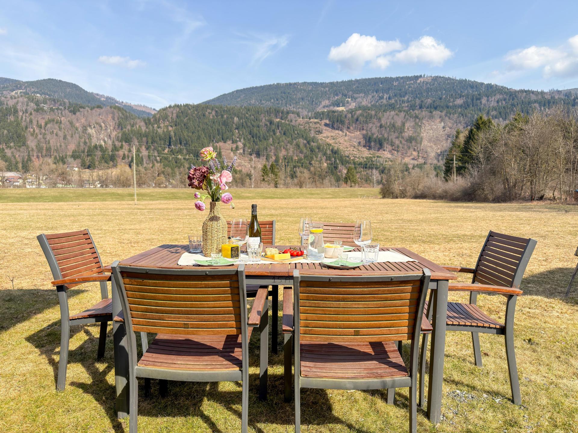 Vrijstaand chalet aan de piste in Rattendorf met panoramisch bergzicht - foto 9