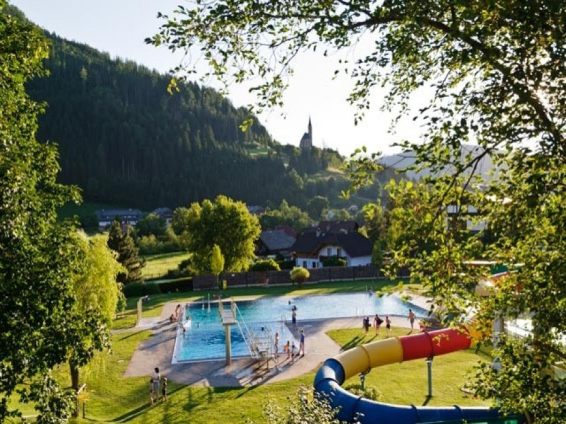 Luxe 14-persoons appartement met serre in Sankt Michael im Lungau - foto 44