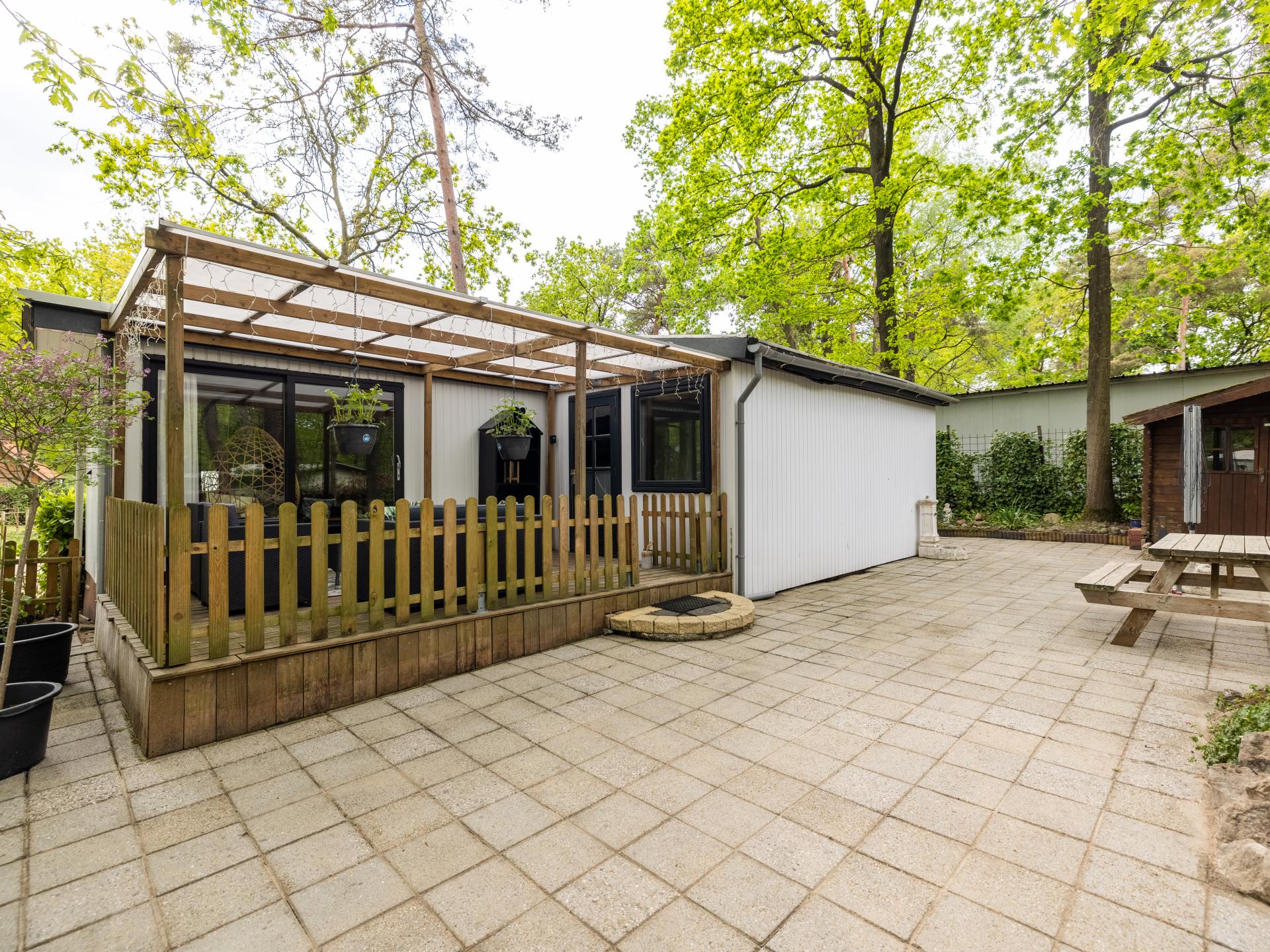 Modern chalet op familiecamping in bosrijk Reestdal bij IJhorst - foto 39