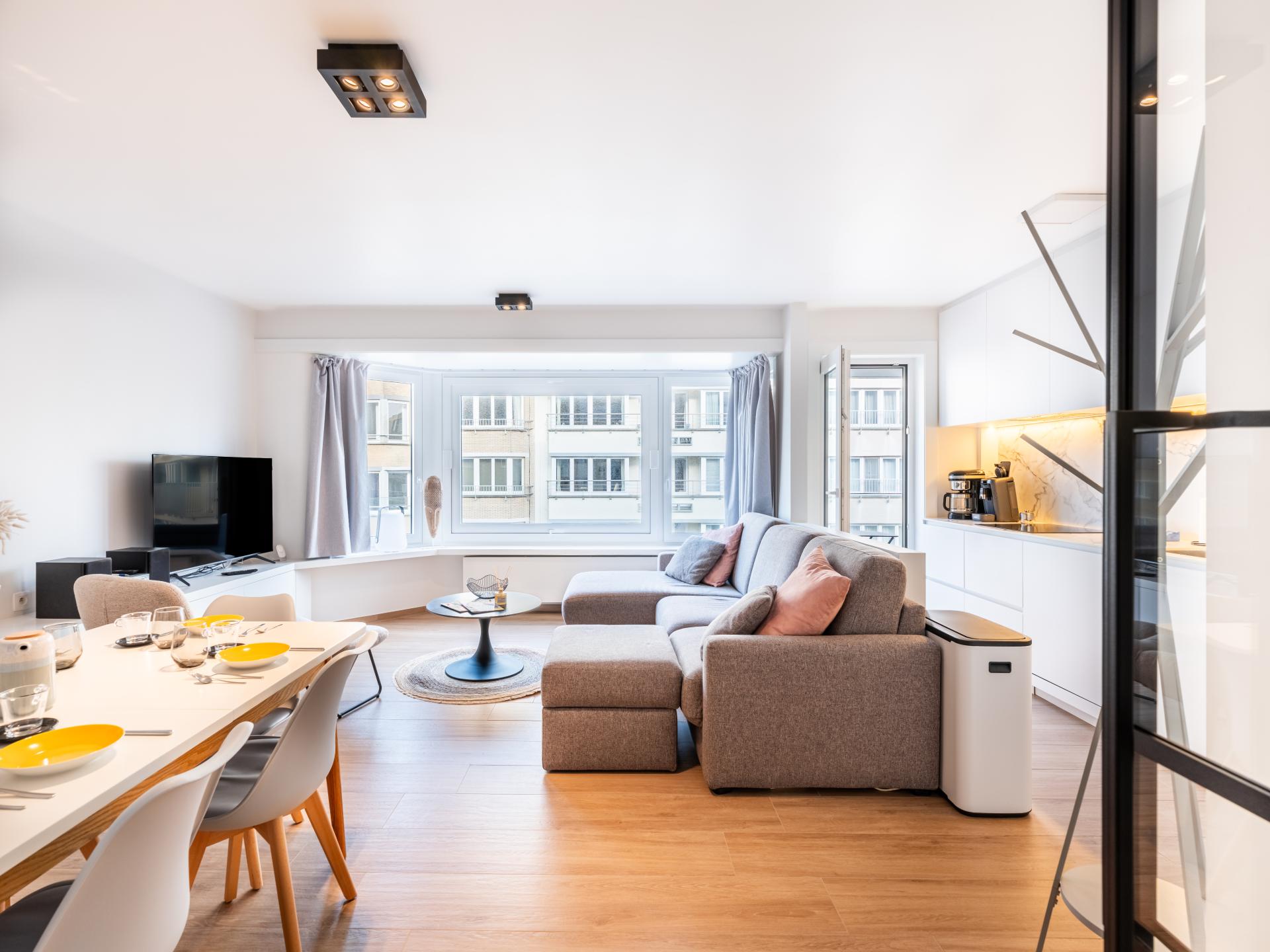 Gerenoveerd appartement met zijdelings zeezicht in Koksijde, vlakbij strand en centrum - foto 7