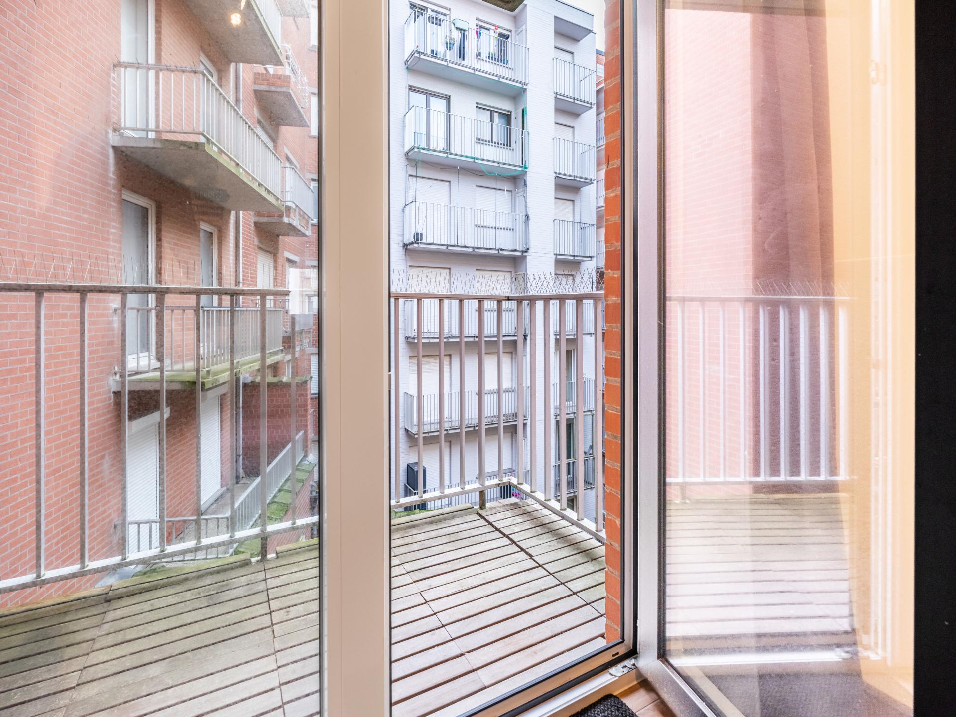 Gerenoveerd appartement met zijdelings zeezicht in Koksijde, vlakbij strand en centrum - foto 19