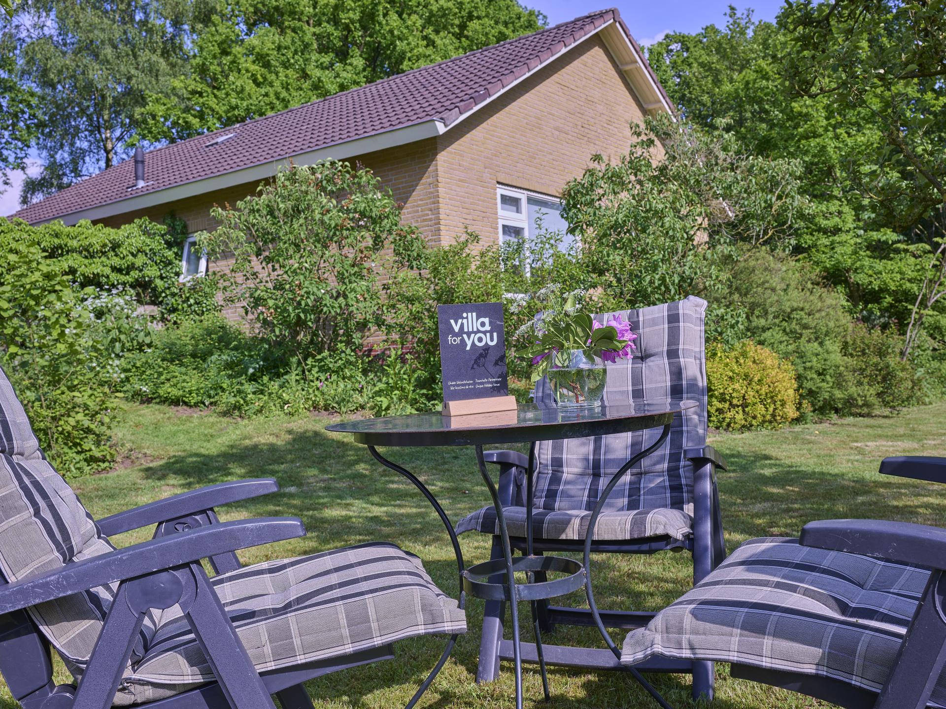 Vrijstaand vakantiehuis in Aalten met weids uitzicht en royale tuin - foto 3