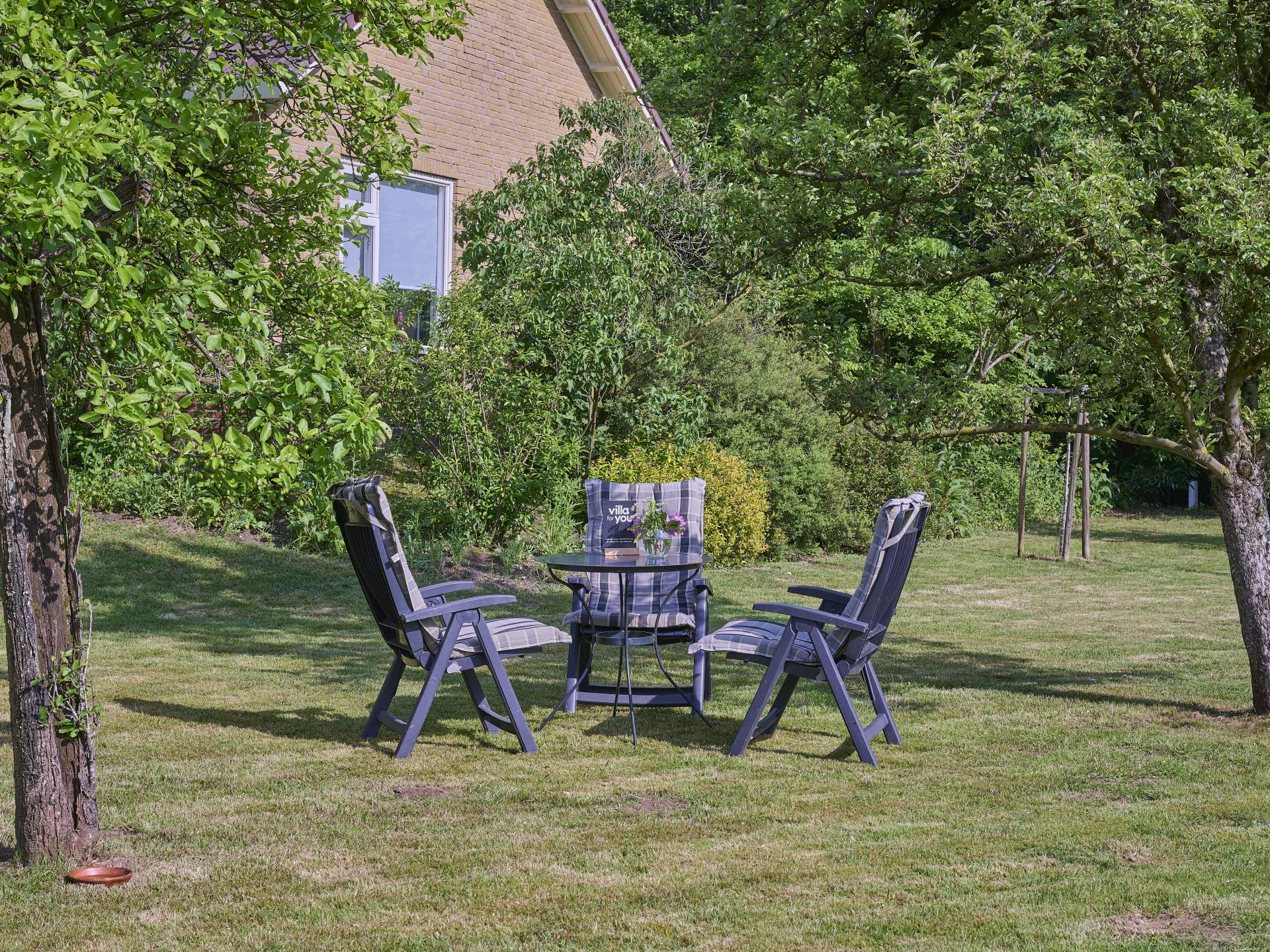 Vrijstaand vakantiehuis in Aalten met weids uitzicht en royale tuin - foto 9