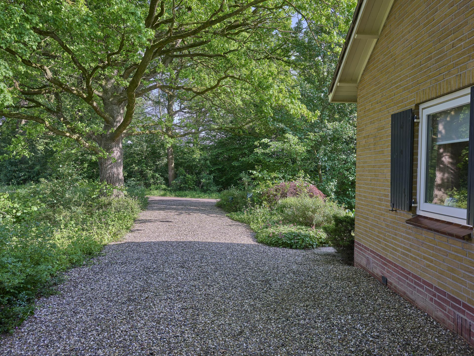 Vrijstaand vakantiehuis in Aalten met weids uitzicht en royale tuin - foto 30