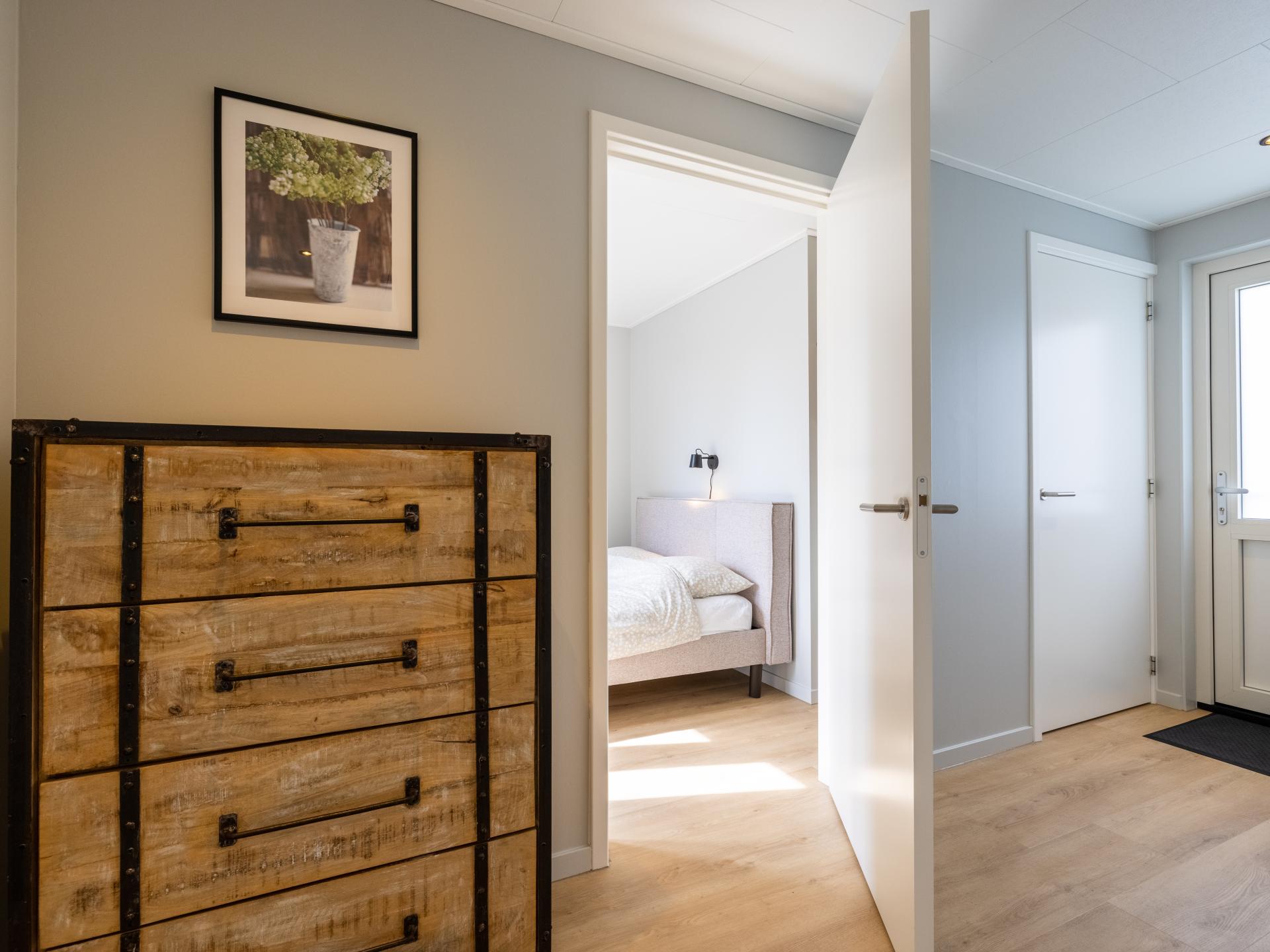 Nieuw chalet aan het water met eigen sloep in Bantega - foto 24
