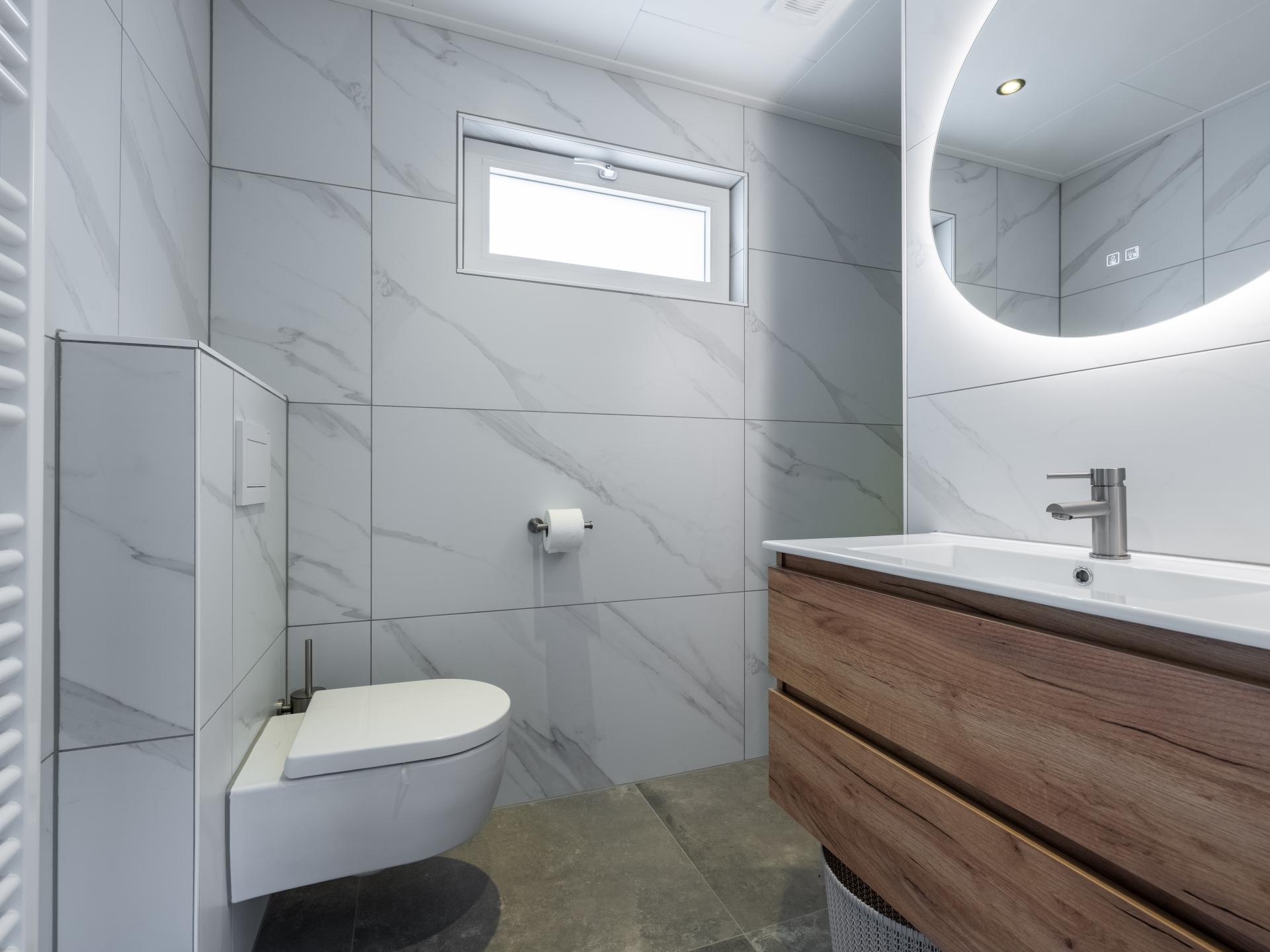 Nieuw chalet aan het water met eigen sloep in Bantega - foto 10