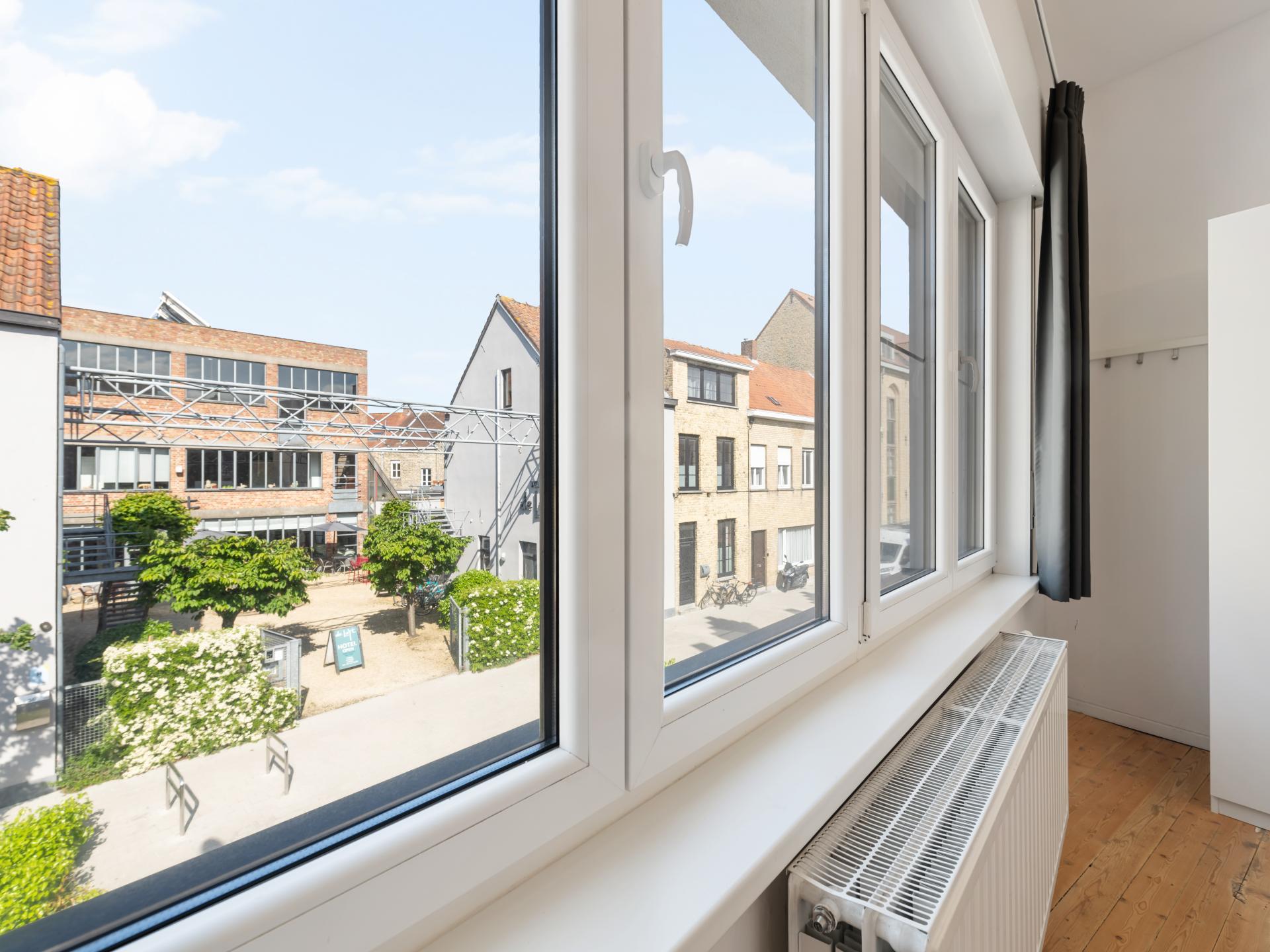 Luxe stadswoning voor 10 personen in hartje Veurne, vlakbij zee - foto 33