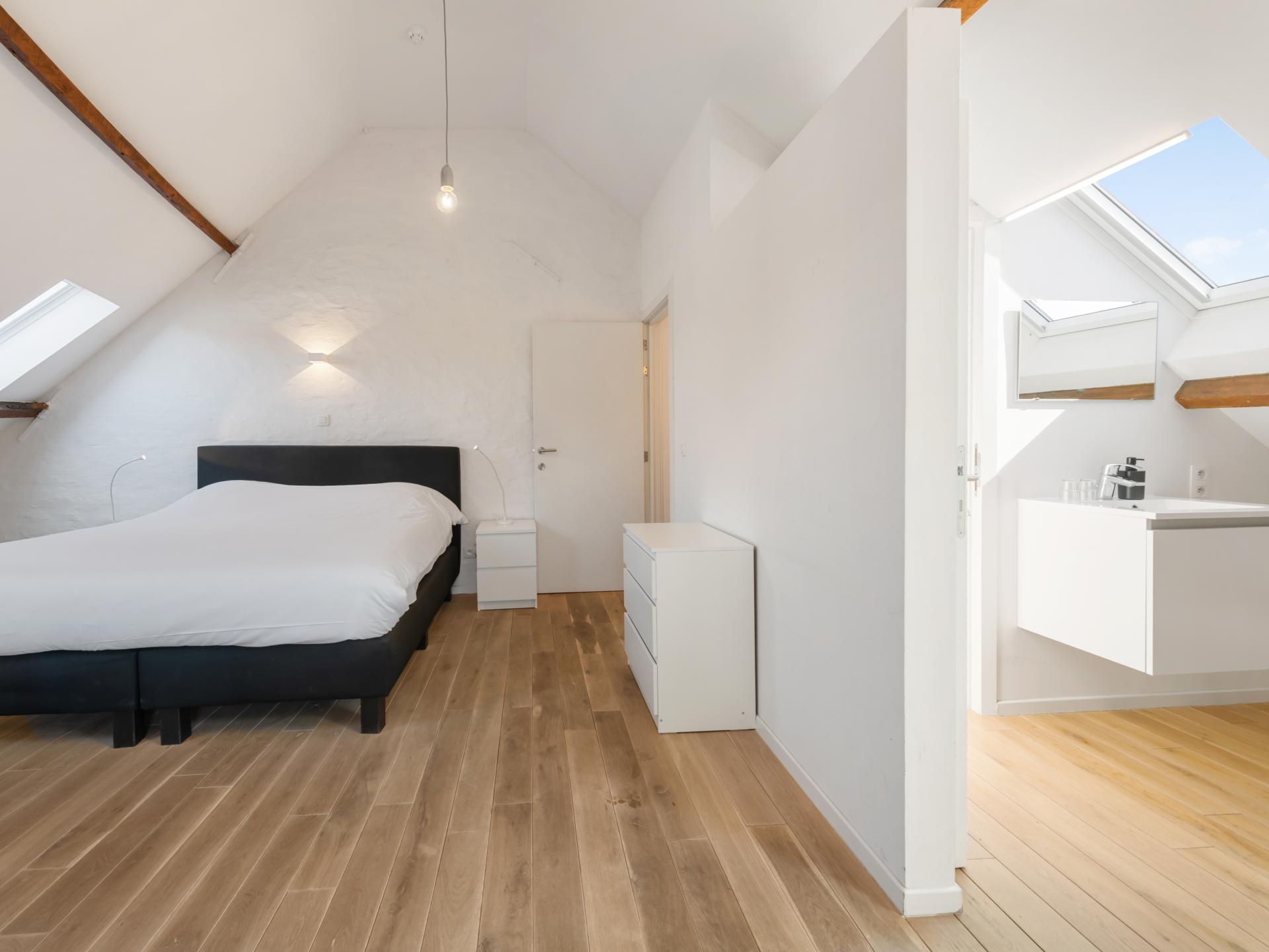 Luxe stadswoning voor 10 personen in hartje Veurne, vlakbij zee - foto 46
