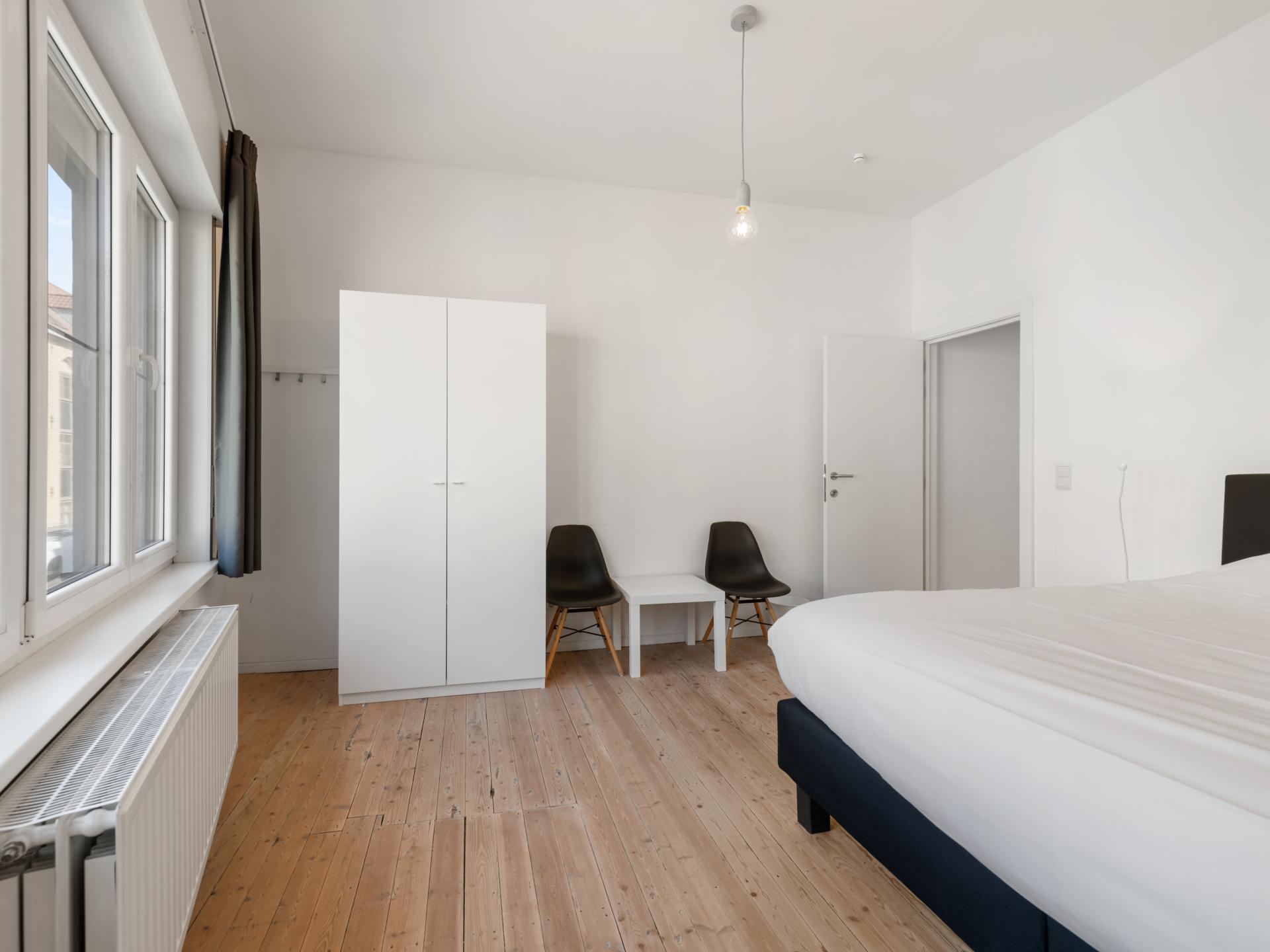 Luxe stadswoning voor 10 personen in hartje Veurne, vlakbij zee - foto 32