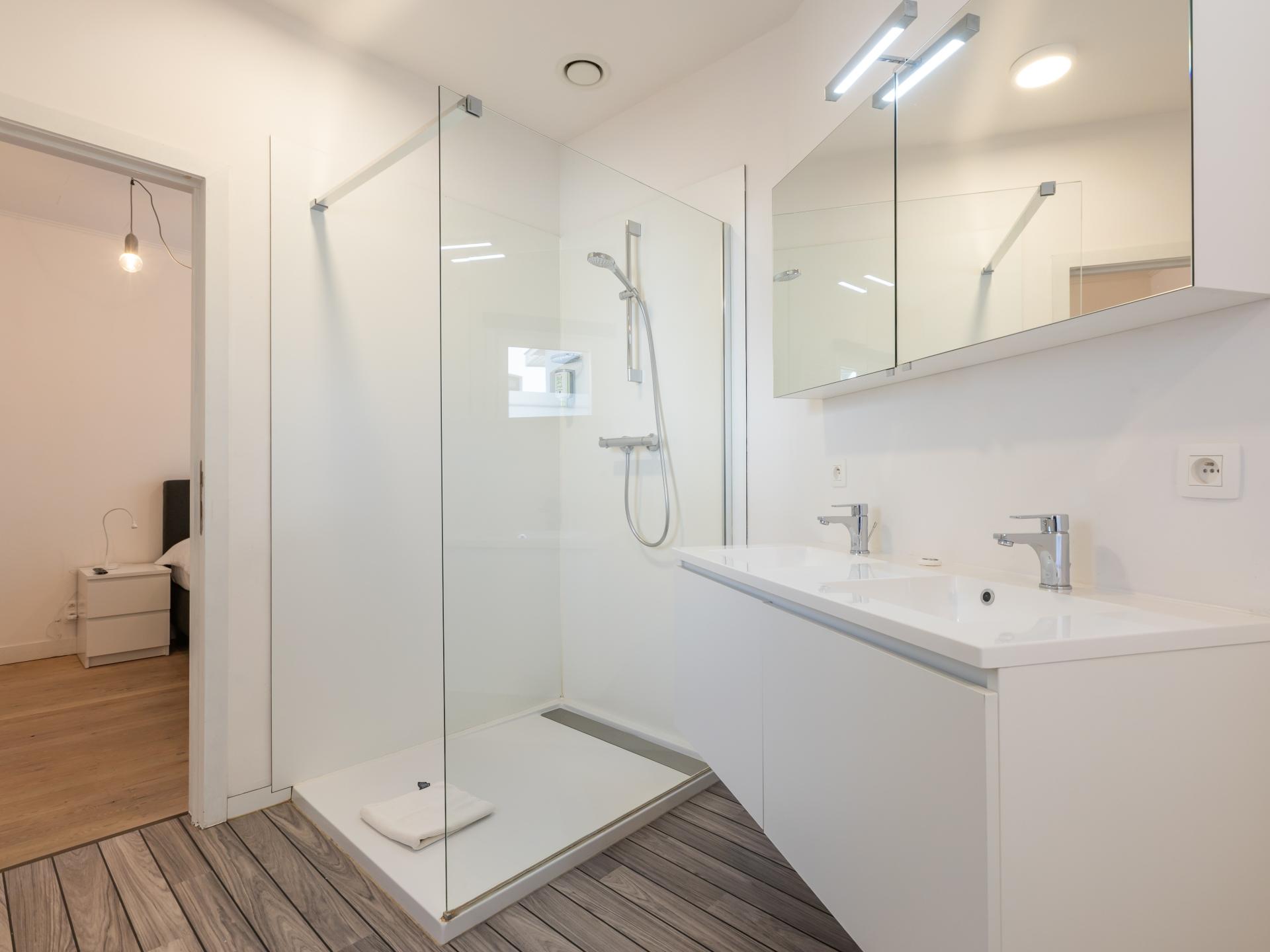Moderne stadswoning in hartje Veurne, op 110m van het centrum - foto 18