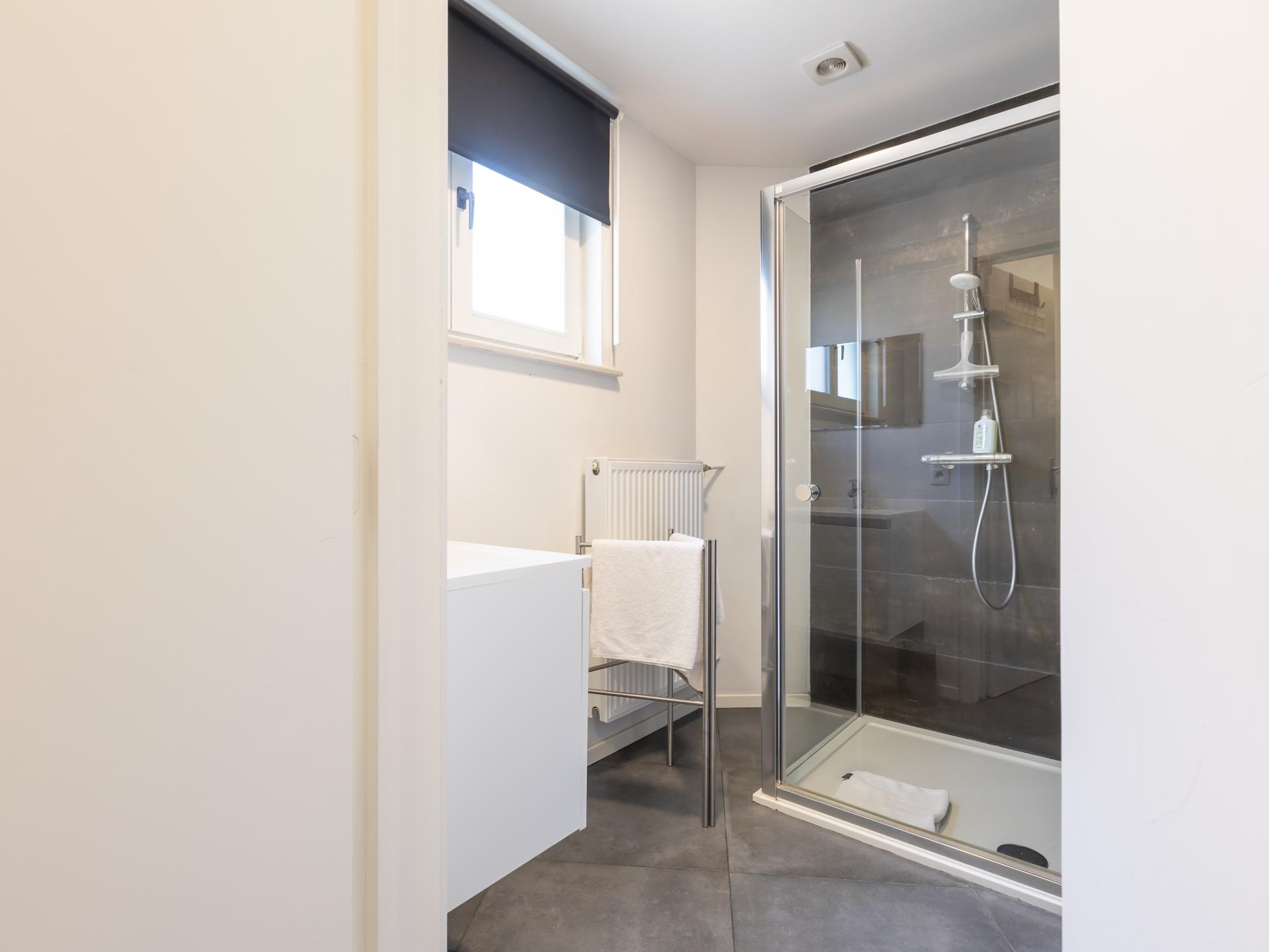 Moderne stadswoning in hartje Veurne, op 110m van het centrum - foto 17