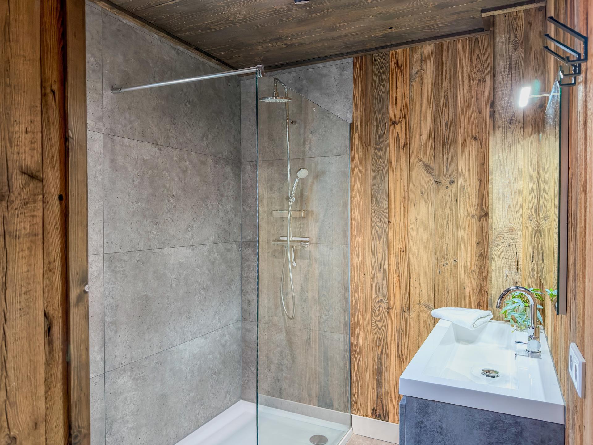 Luxe chalet aan het meer met bergzicht in Kärnten, Oostenrijk - foto 28