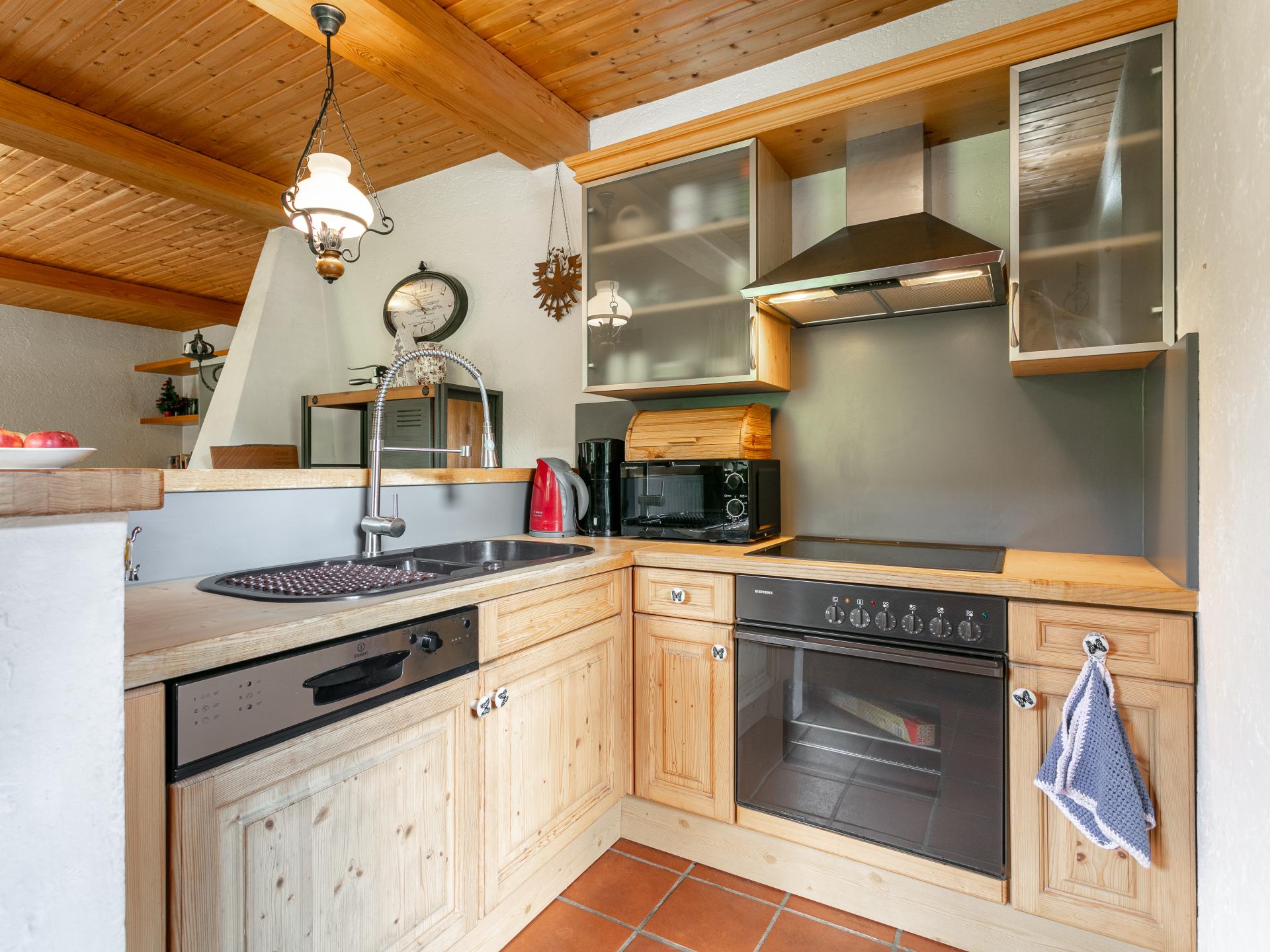 Sfeervol appartement bij de piste in Alpbach – 5 personen, houtkachel & terras - foto 12