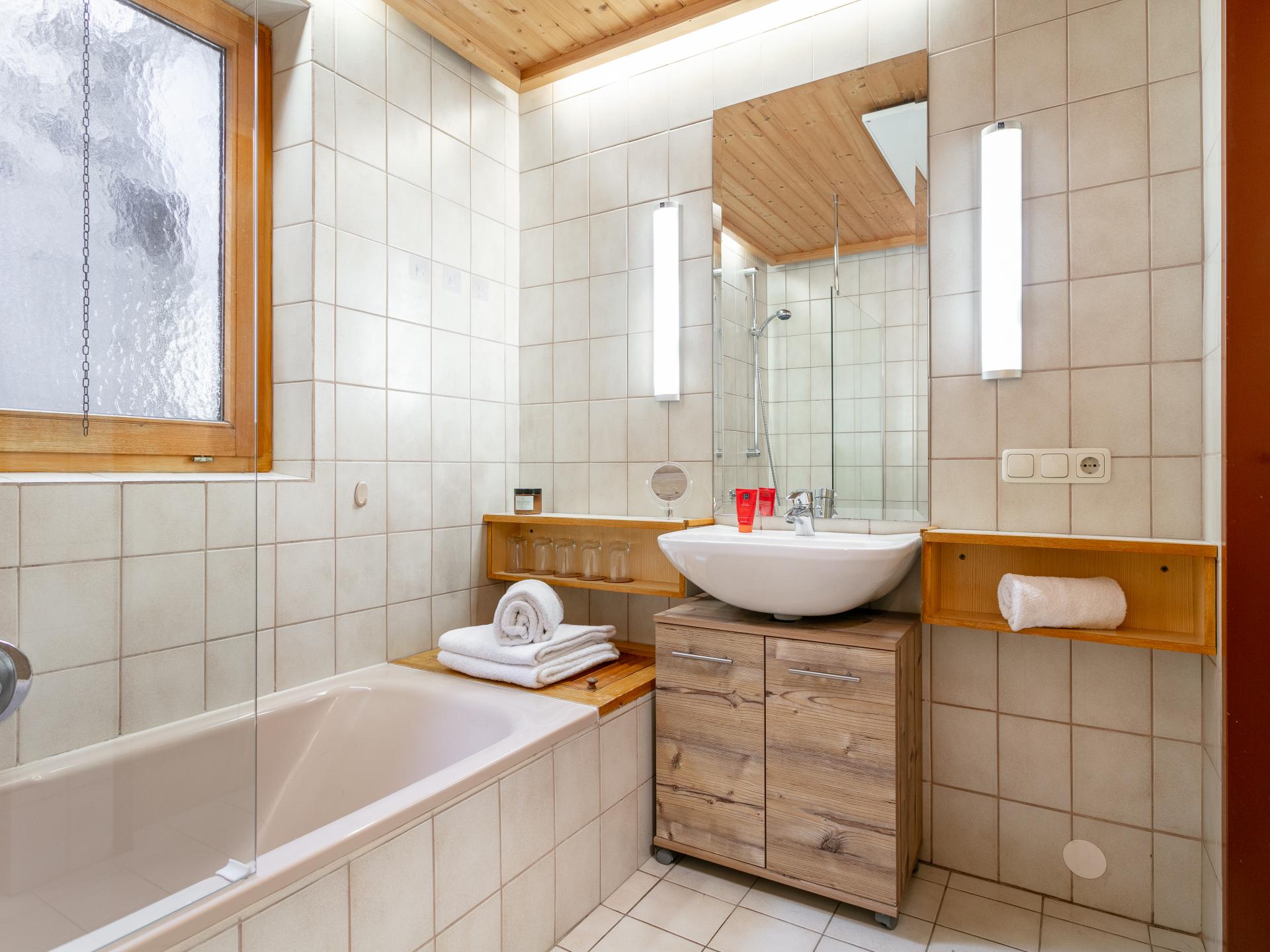 Sfeervol appartement bij de piste in Alpbach – 5 personen, houtkachel & terras - foto 21