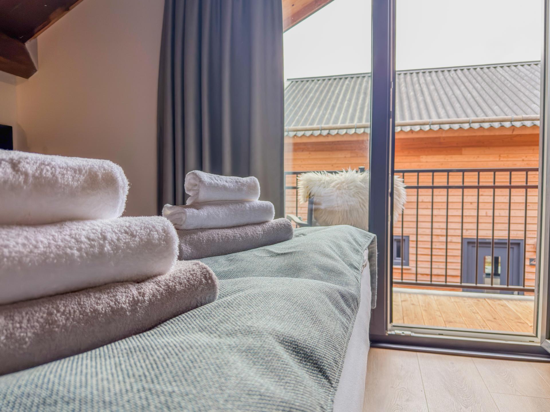Luxe chalet aan de Afritzer See met panoramisch uitzicht op bergen en meer - foto 28