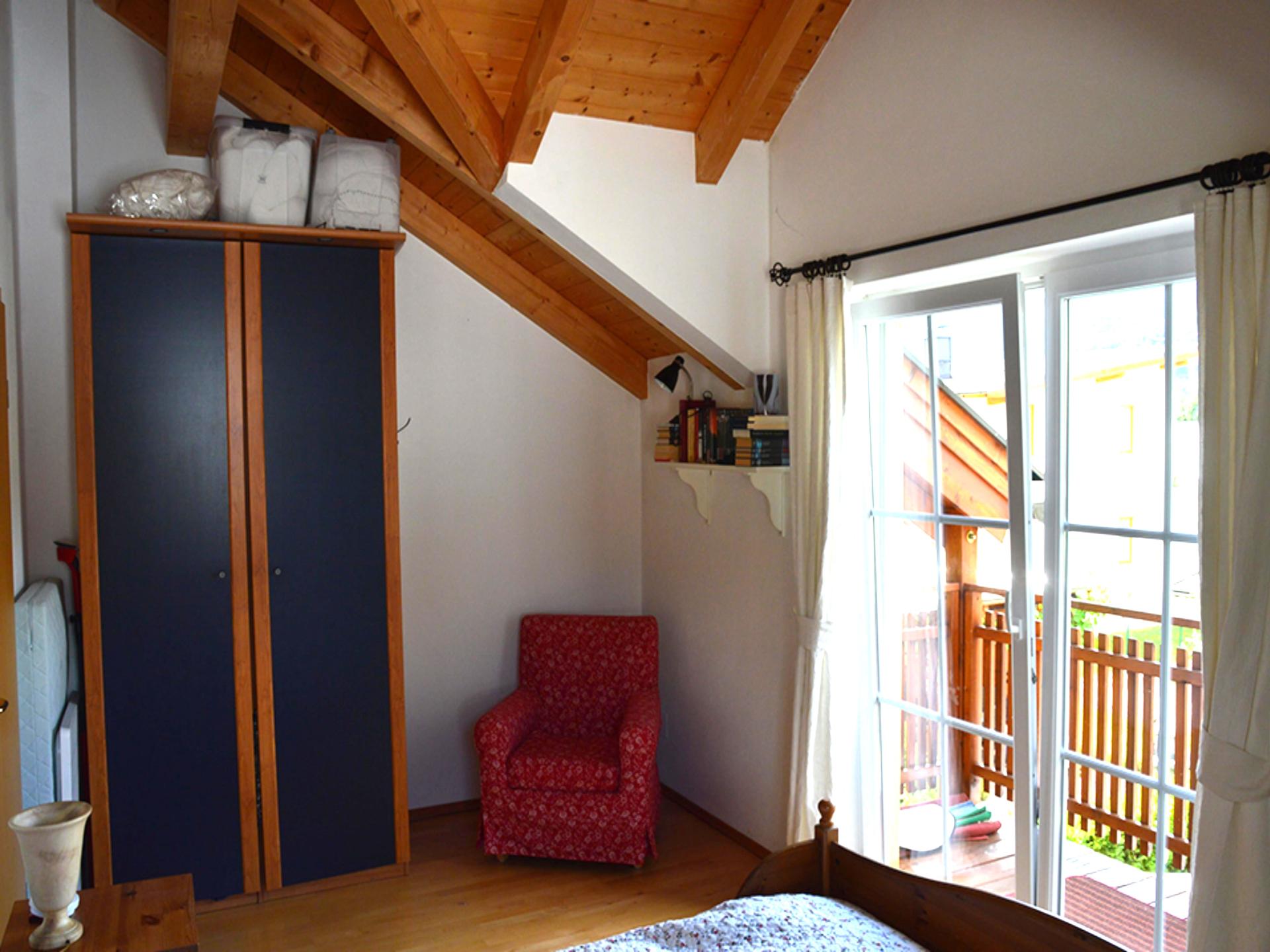 Zonnig chalet in Kötschach-Mauthen met grote tuin en bergzicht - foto 10