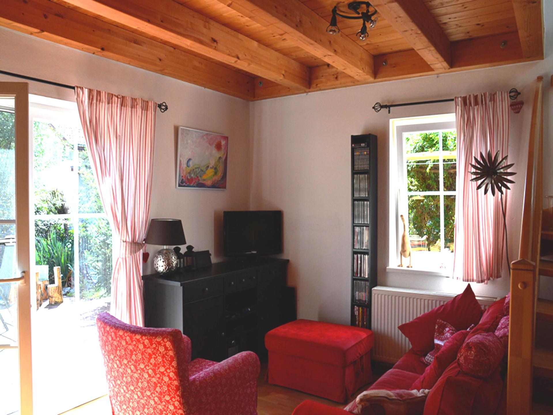 Zonnig chalet in Kötschach-Mauthen met grote tuin en bergzicht - foto 2