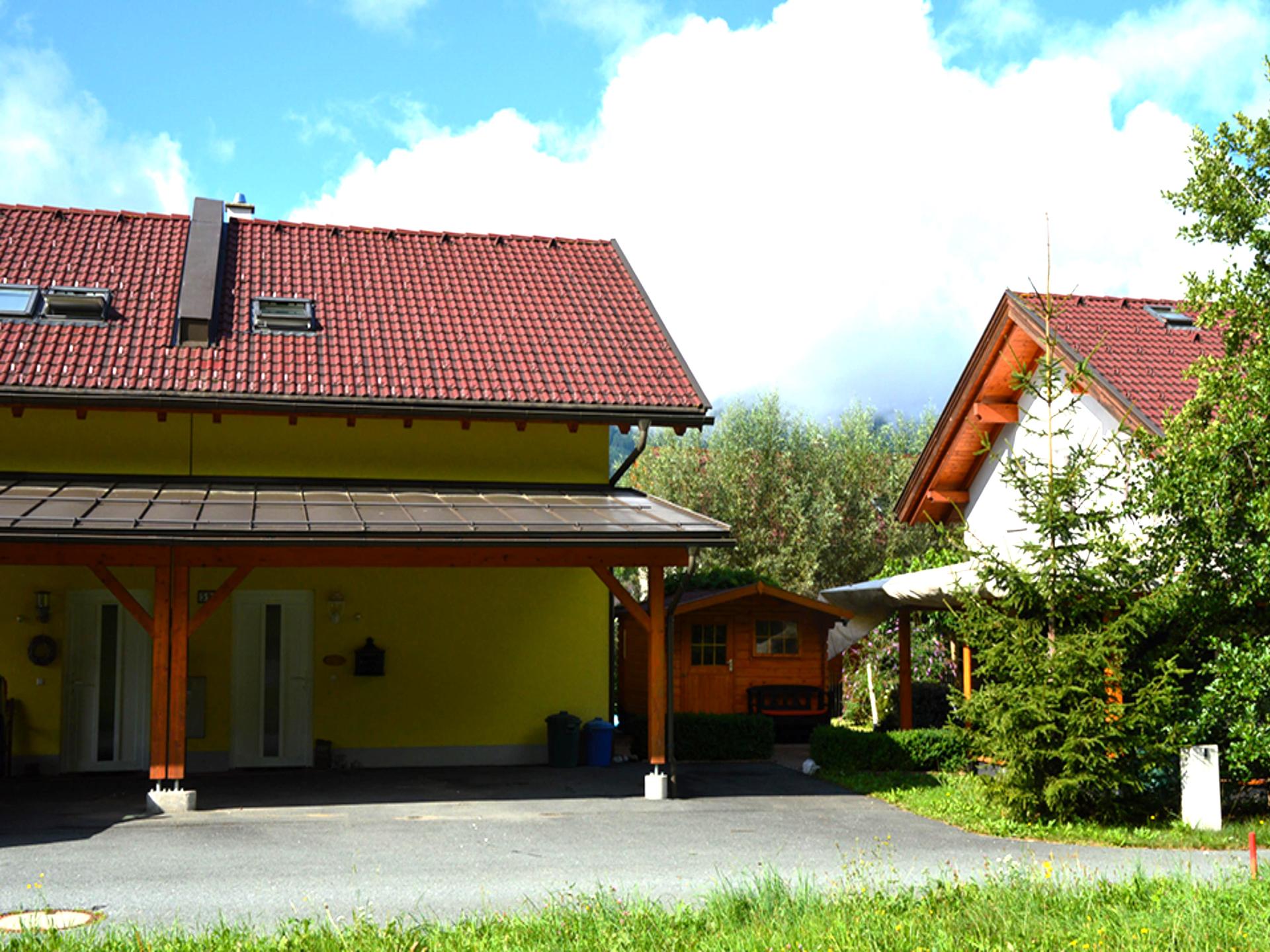 Zonnig chalet in Kötschach-Mauthen met grote tuin en bergzicht - foto 17