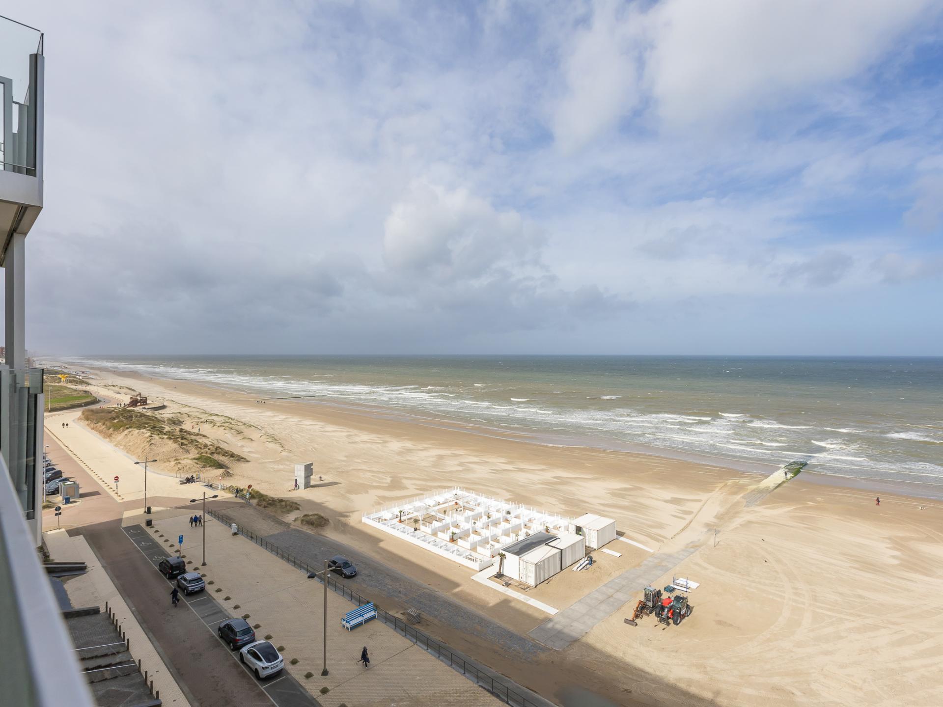 Zonnig appartement op de 8e verdieping met weids zeezicht in Middelkerke - foto 2