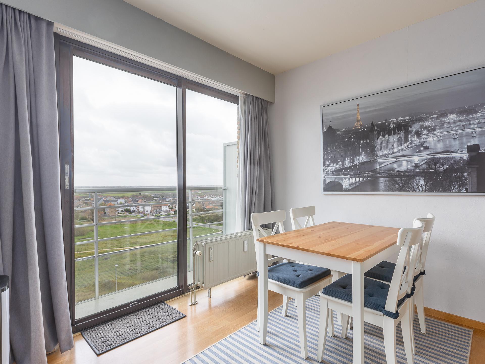 Licht appartement op de 8e verdieping met zonnig terras vlak bij zee - foto 5